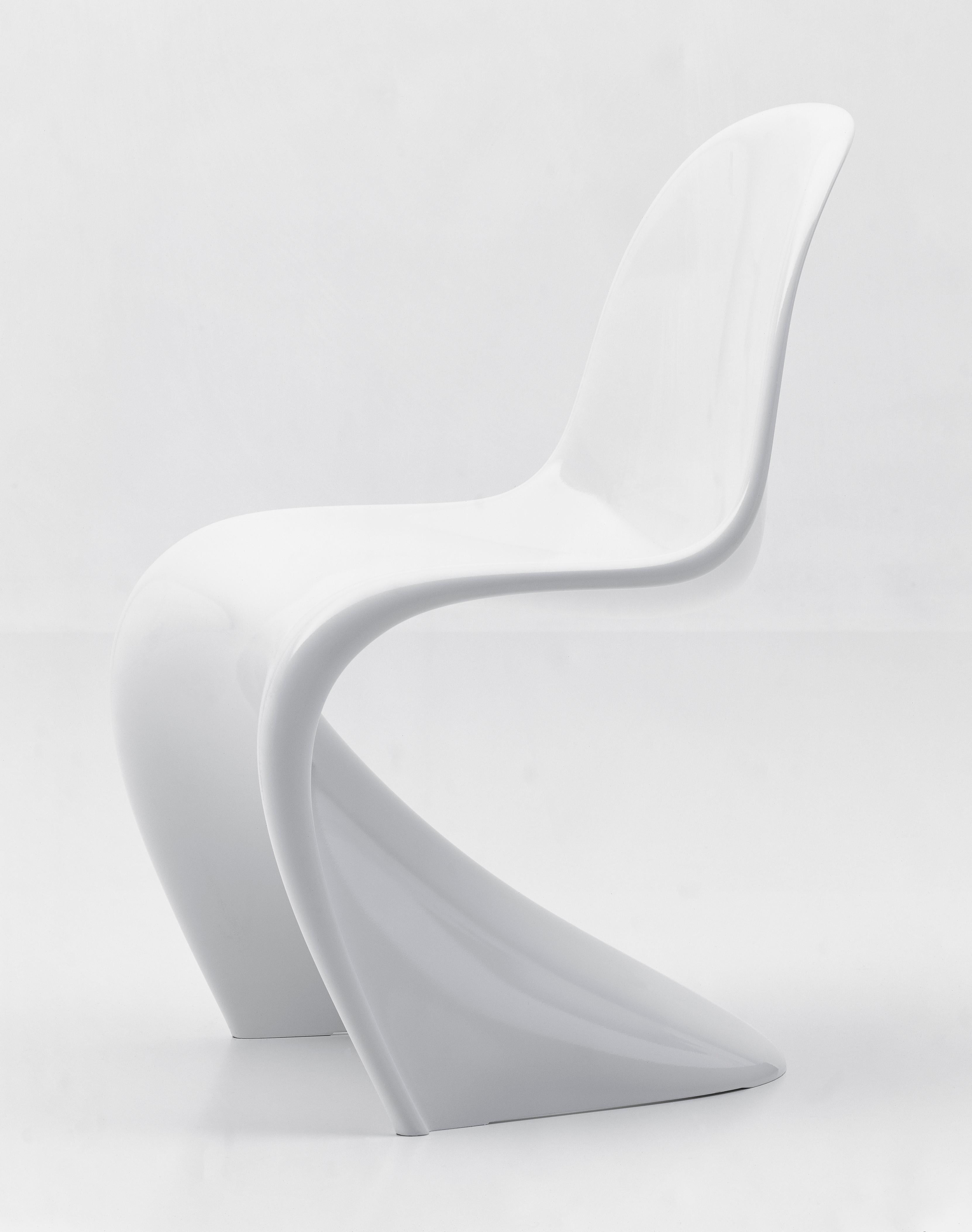 white panton chair