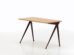 Vitra Compas Directional Desk en Oak Oak fumé et noir par Jean Prouvé