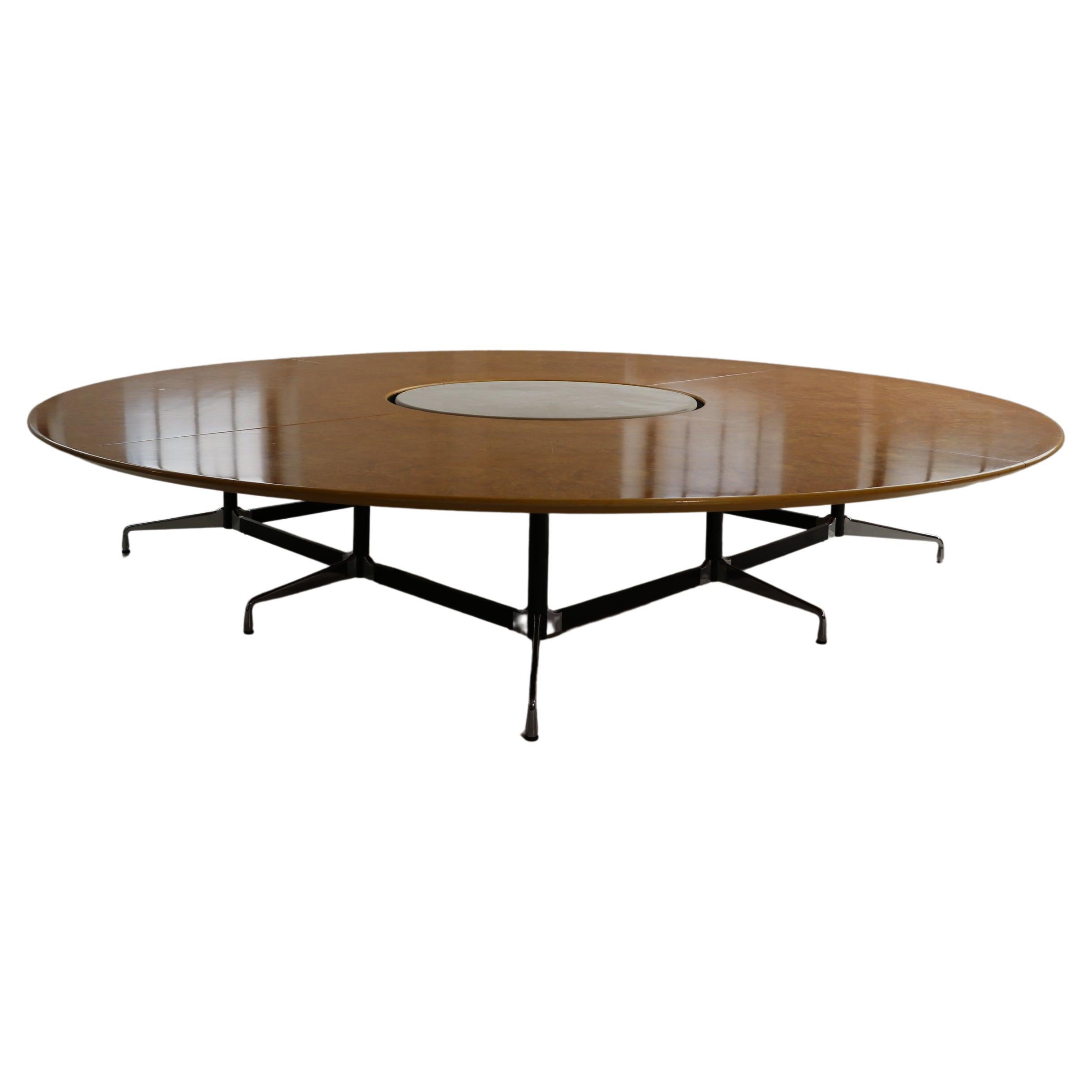 Vitra/Herman Miller Conference table Charles Eames Segmented Table round 400 cm For Sale