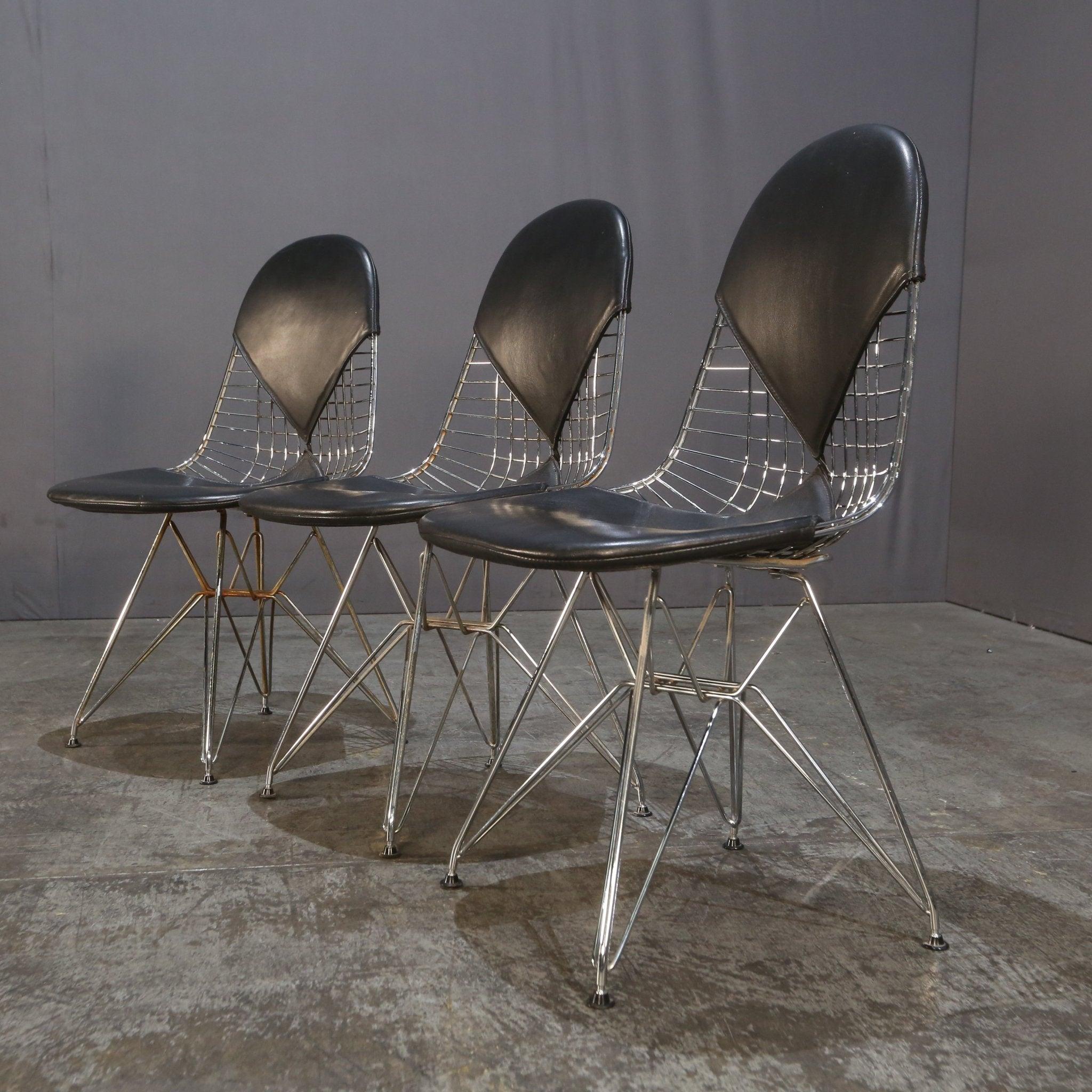 Contemporary Vitra DKR2 Wire Chair by Charles & Ray Eames