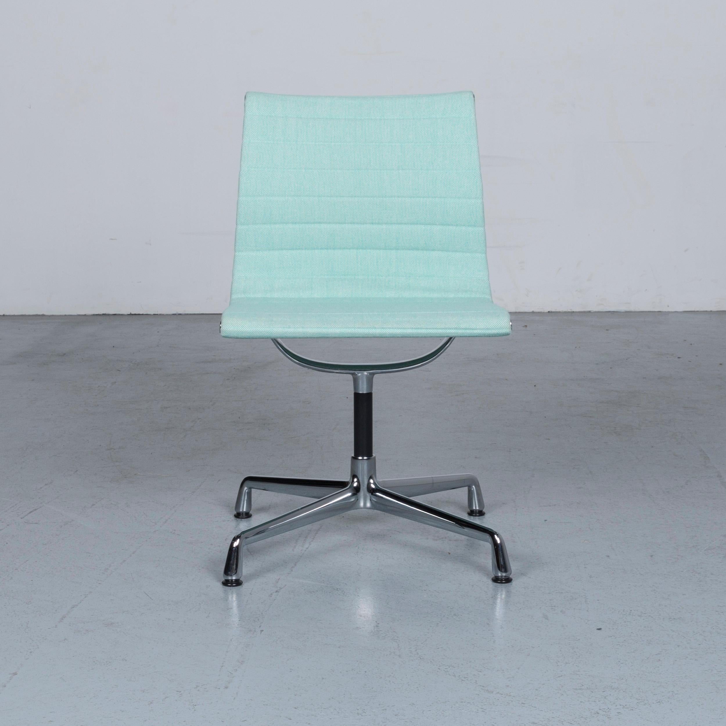 We bring to you an Vitra EA 101 designer fabric chair light green chrome.

















 