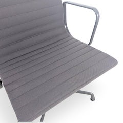 Vitra EA 107 Bürostuhl Vitra Charles Ray Eames hopsak dunkelgrau