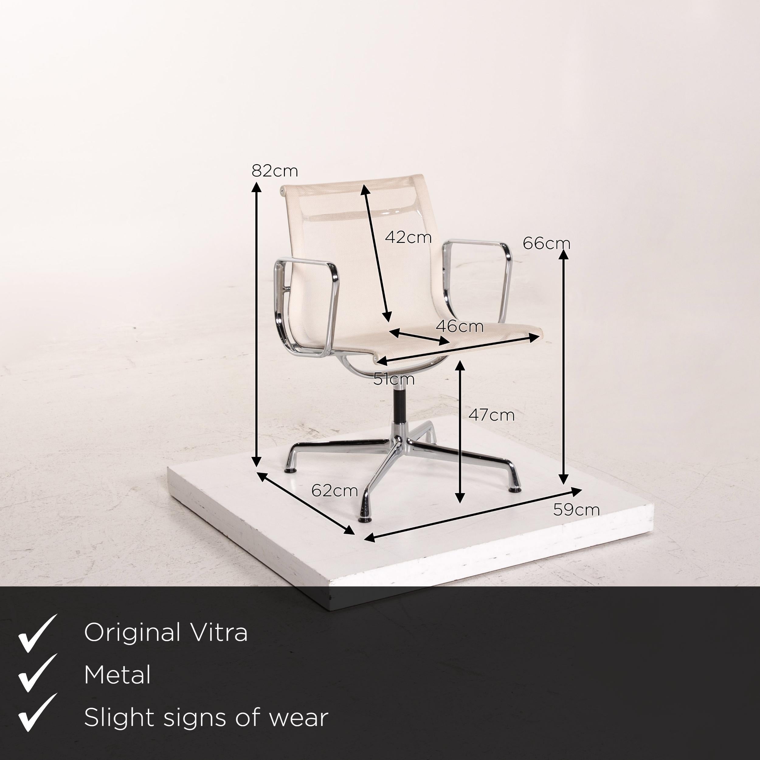 We present to you a Vitra EA 108 aluminum plastic chair cream swivel.
 

 Product measurements in centimeters:
 

Depth 62
Width 59
Height 82
Seat height 47
Rest height 66
Seat depth 46
Seat width 51
Back height 42.
 