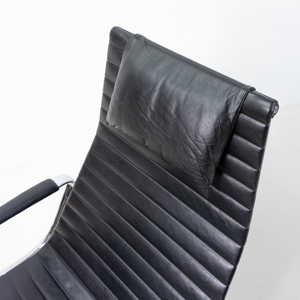 Vitra Eames Alu Group Lounge Set, EA124, EA125, 1980s 3