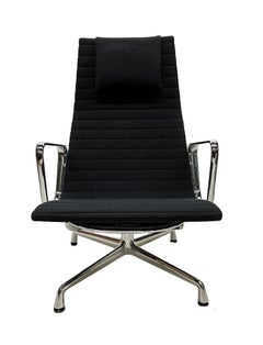 Vitra Eames Aluminium Lounge Chair, Model EA124
