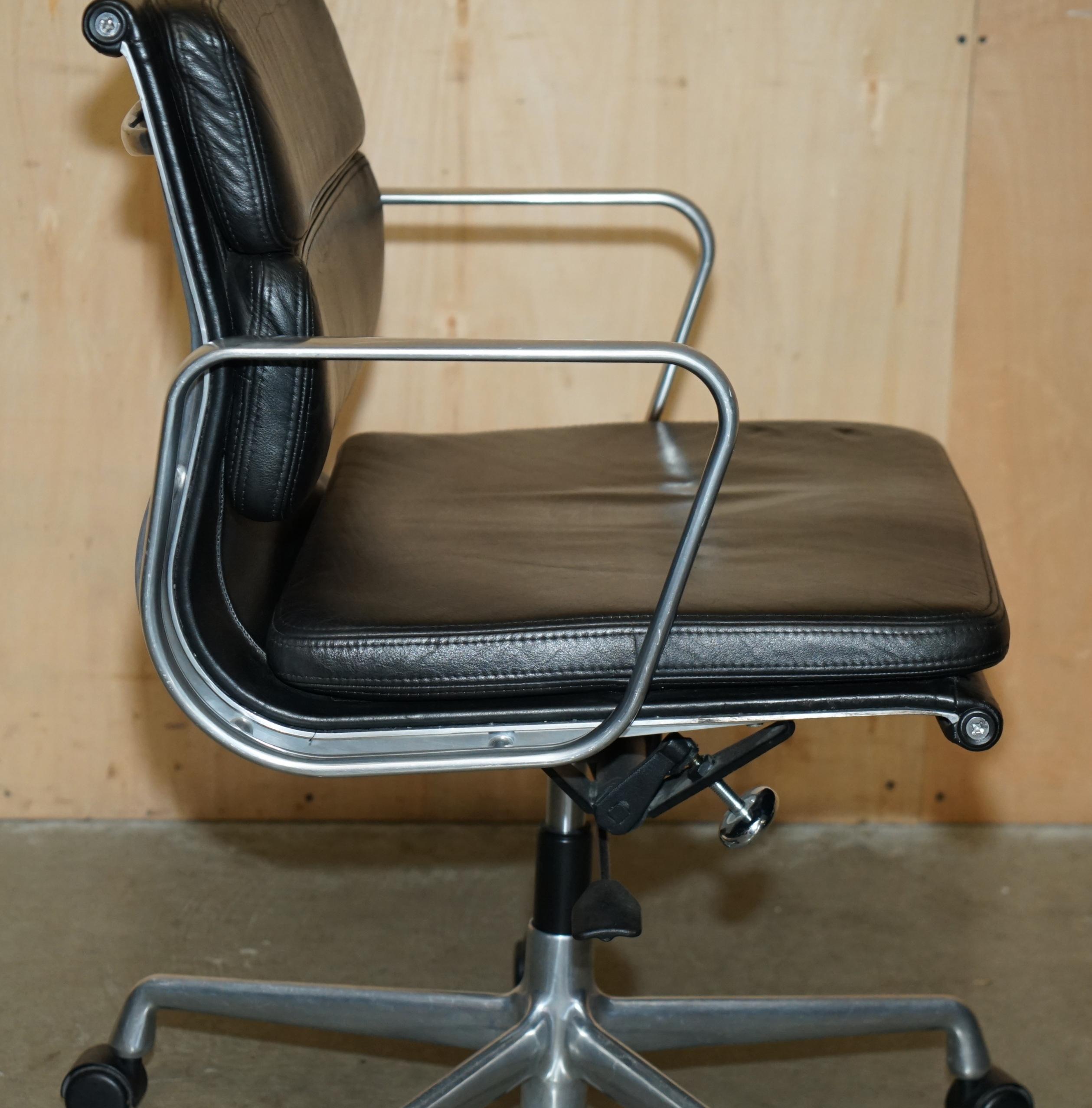 Vitra EAMES EA 217 / 219 SEDIA DA UFFICIO IN PELLE SOFT PAD SWIVEL in vendita 5