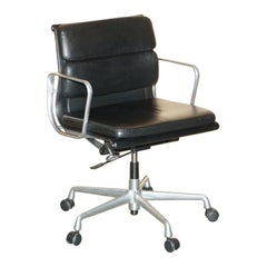 VITRA EAMES EA217 SOFTPAD LEATHER CAPTAINS DIRECTORS OFFICE CHAiR