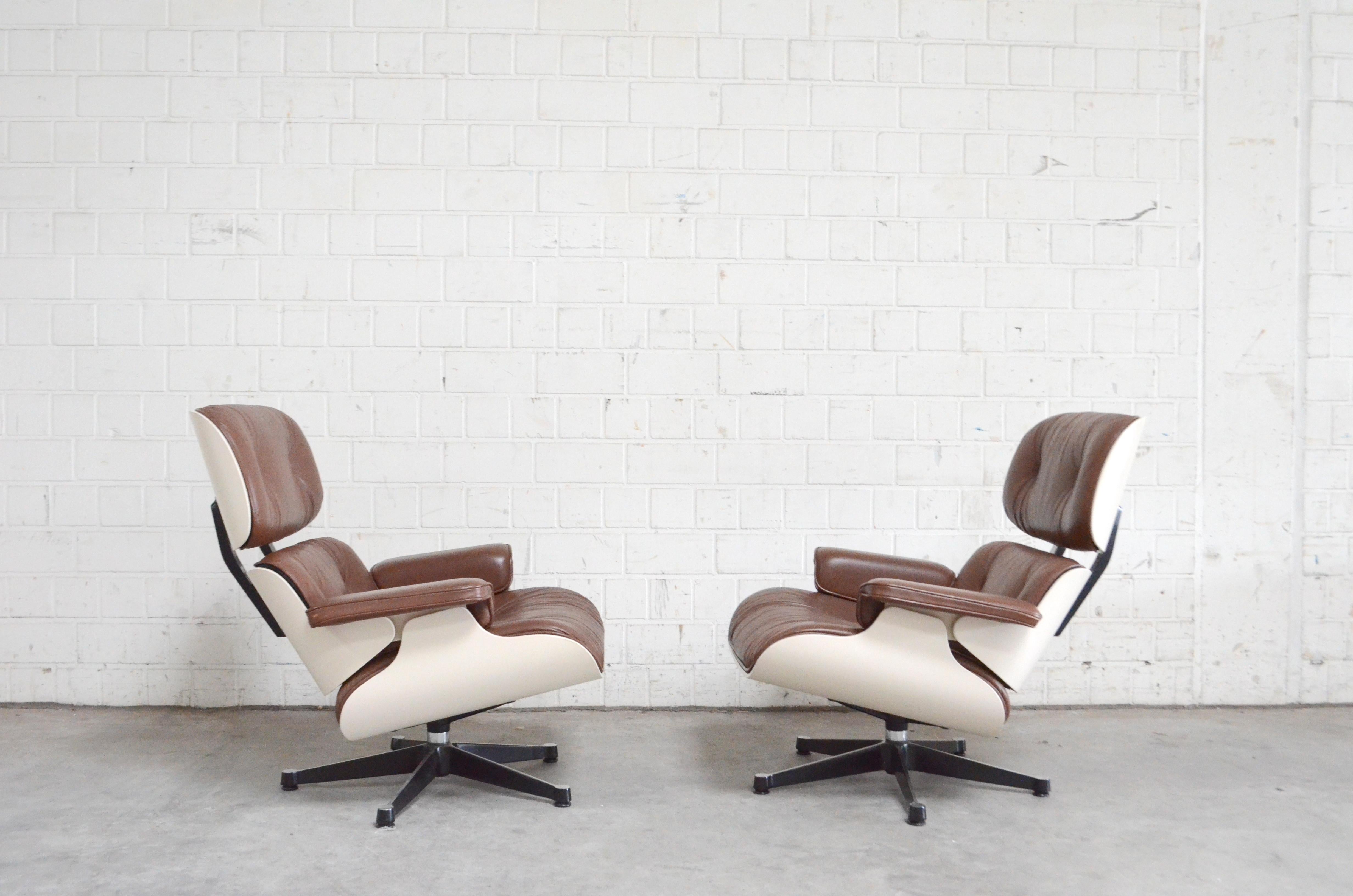 Mid-Century Modern Vitra Eames Lounge Chair Cognac Brown and White Shell, Set of 2 For Sale