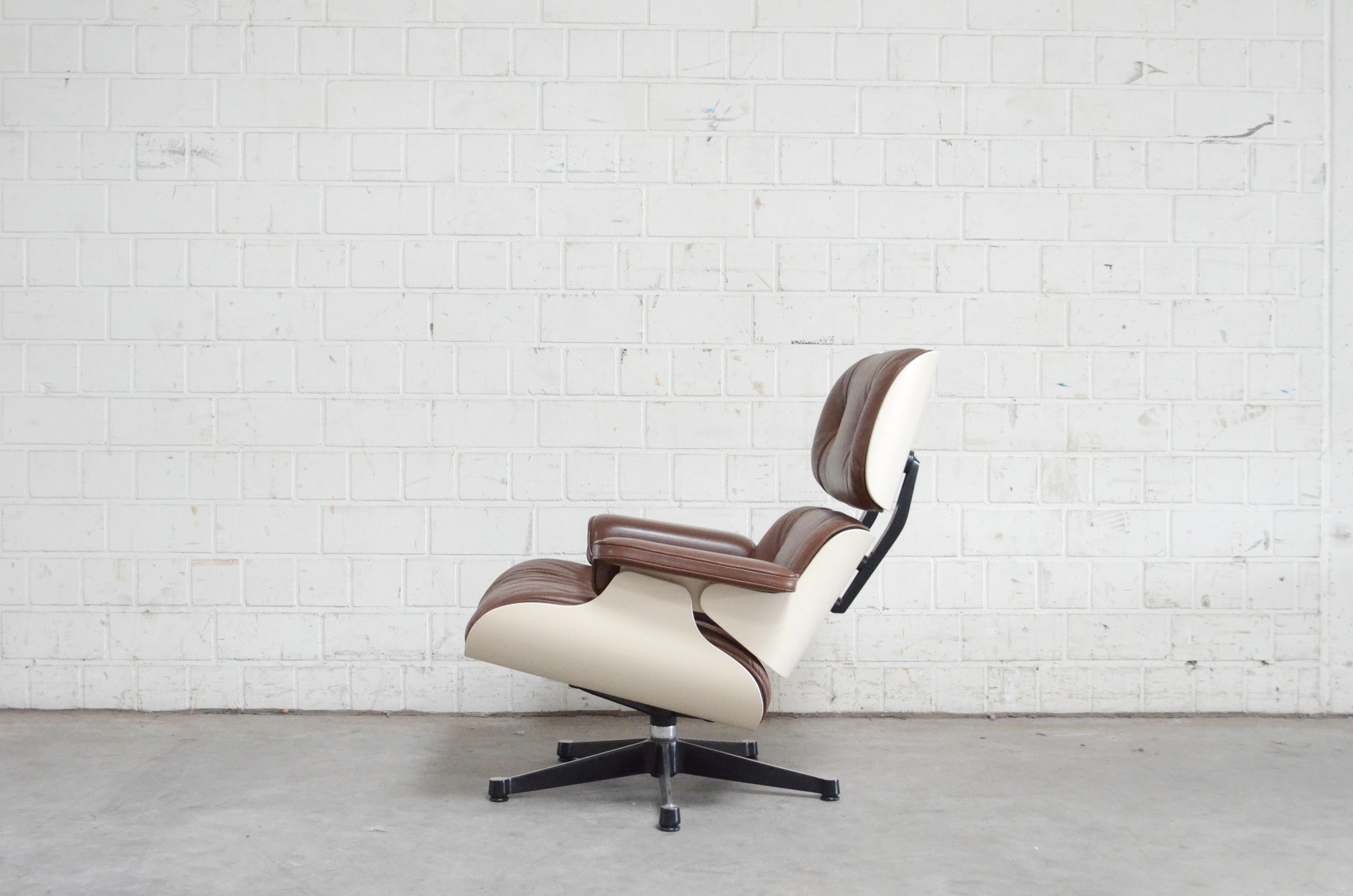 20th Century Vitra Eames Lounge Chair Cognac Brown and White Shell, Set of 2 For Sale