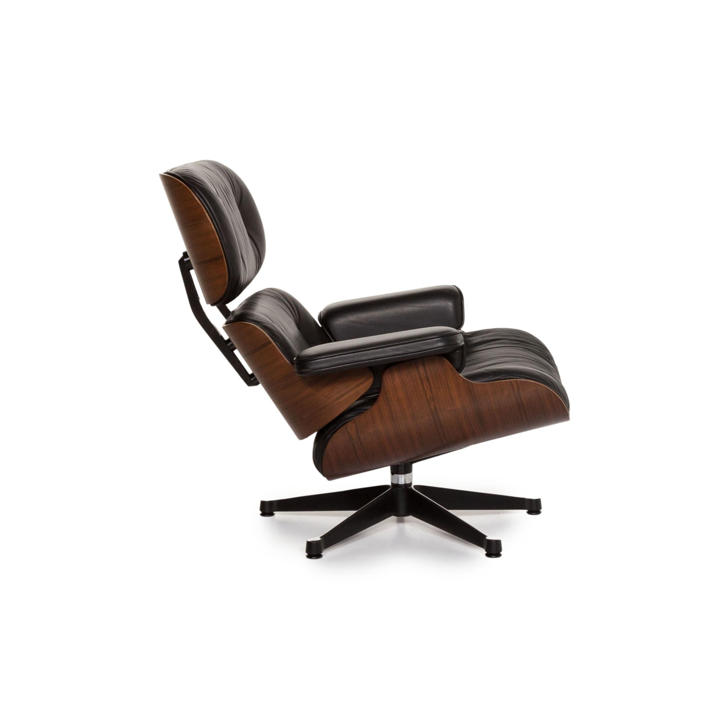 Vitra Eames Lounge Chair Leather Armchair Black 1