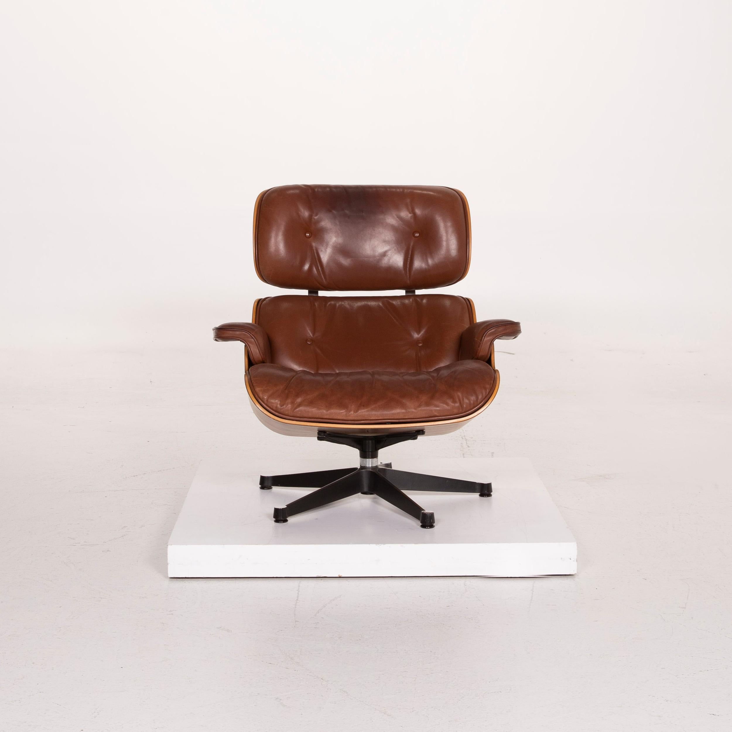 Vitra Eames Lounge Chair Leather Armchair Cognac In Good Condition In Cologne, DE