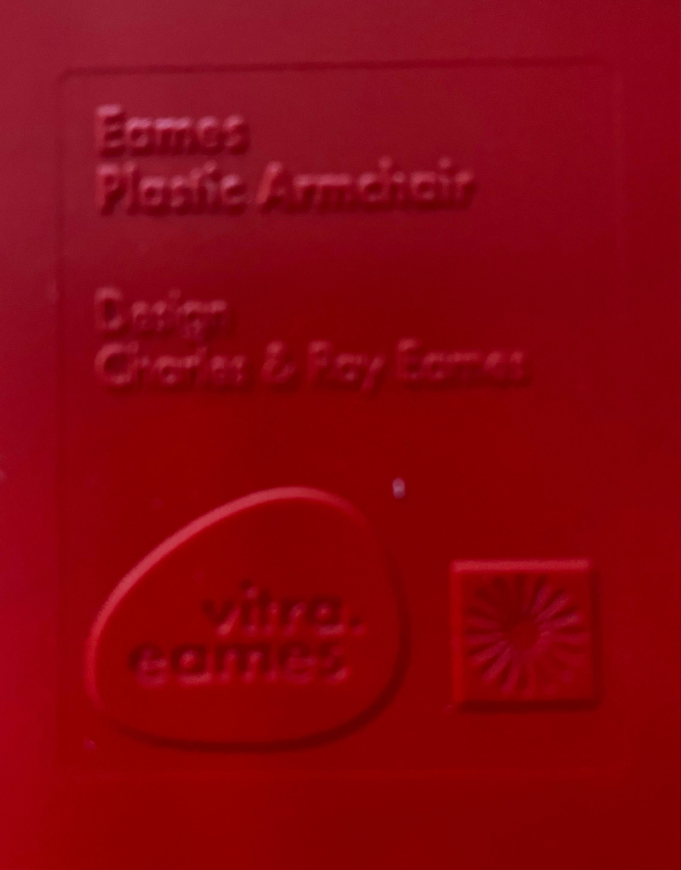 Sedia a dondolo in plastica Vitra Eames RE RAR di Charles and Ray Eames in vendita 2