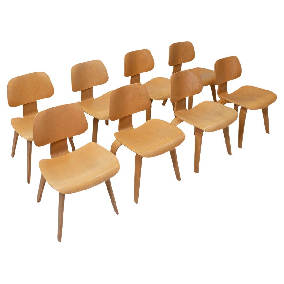 Vitra Eames Plywood Group DCW, Set of Eight