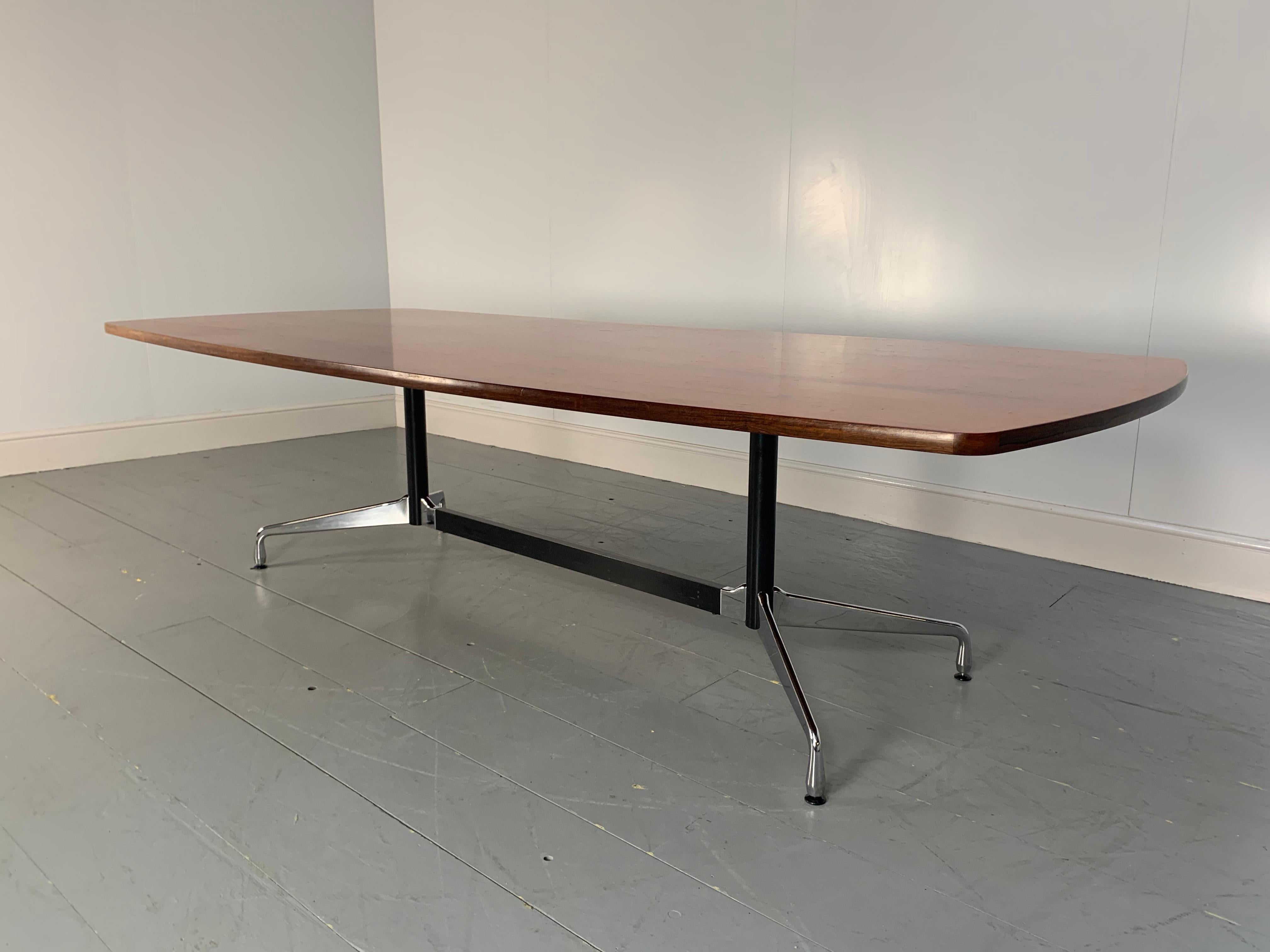 Mid-Century Modern Table Vitra Eames 