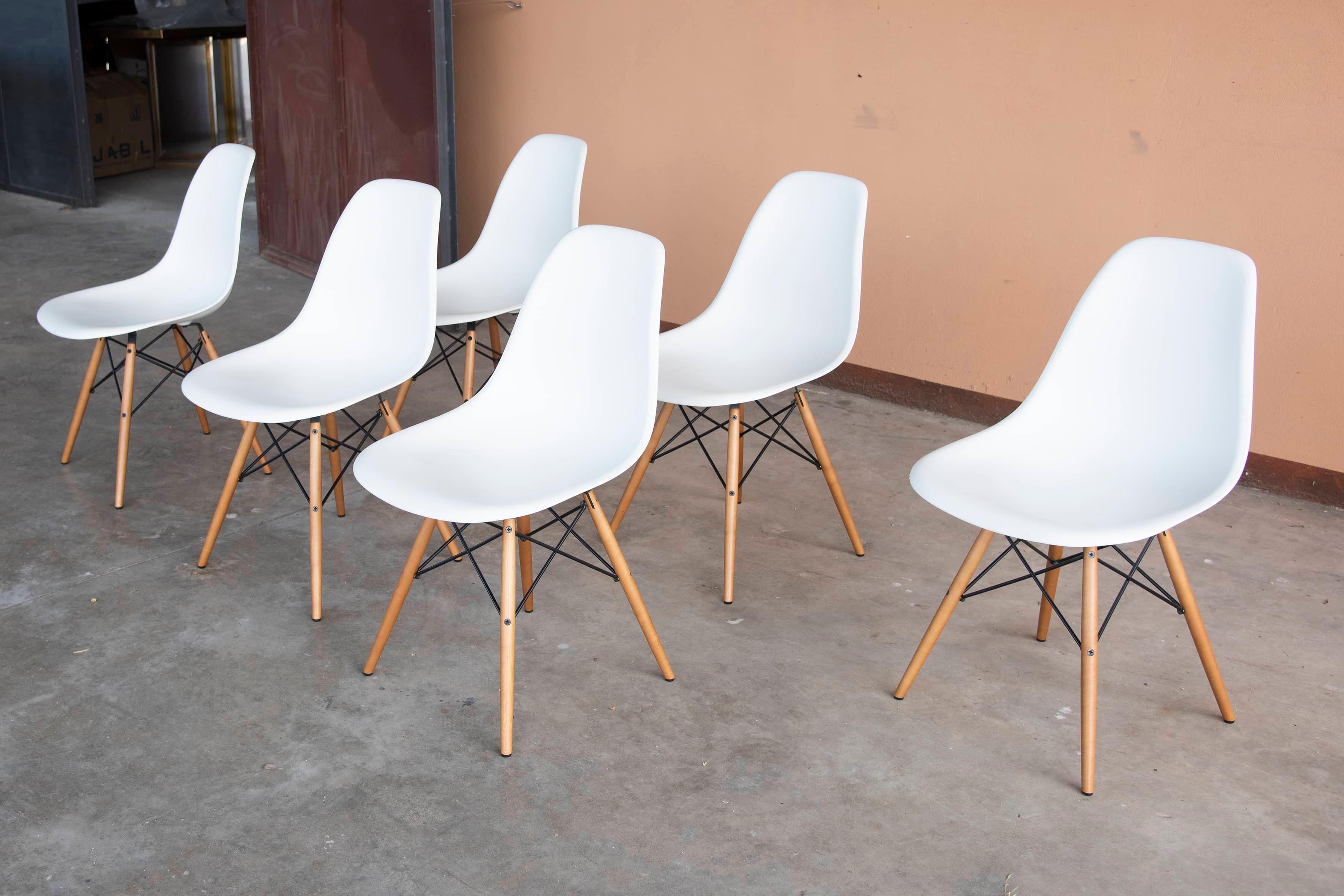 Vitra Eames White Plastic and light Wood Side Chairs DSW 1