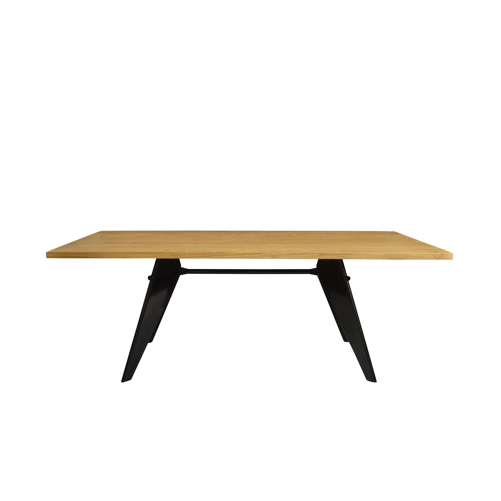 Vitra Em-Tisch aus massiver Eiche Natur und Tiefschwarz, Jean Prouvé (Stahl) im Angebot