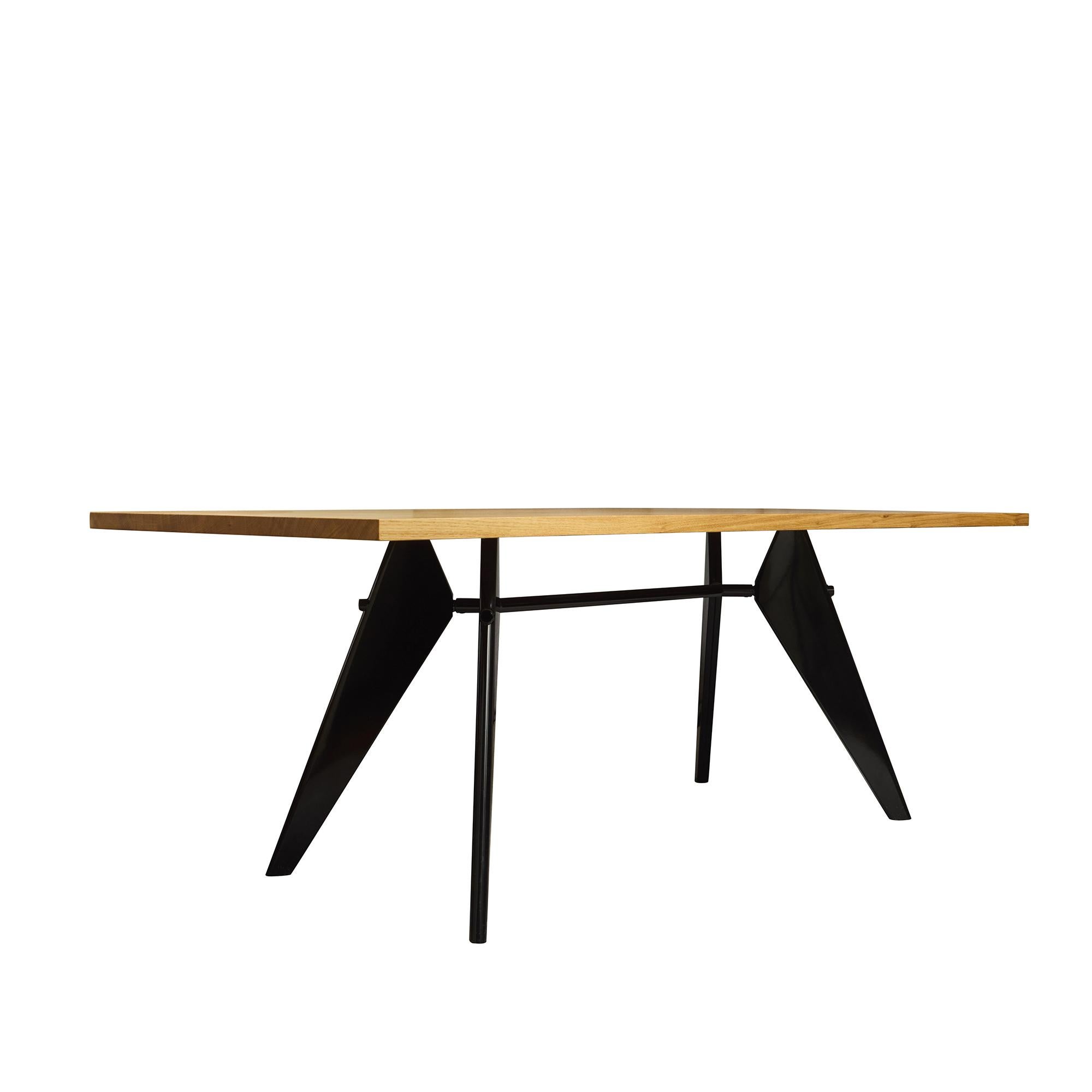 Vitra Em-Tisch aus massiver Eiche Natur und Tiefschwarz, Jean Prouvé im Angebot 1