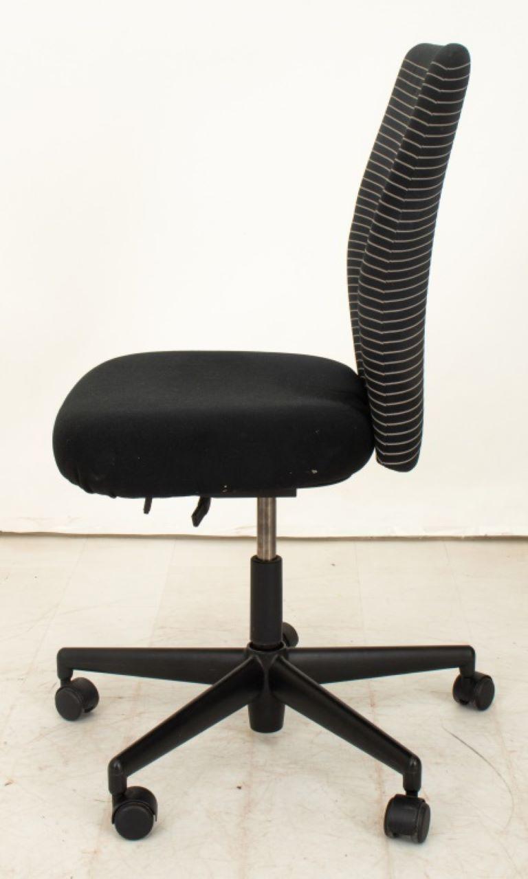 Vitra - Chaise de bureau ergonomique et pivotante Bon état - En vente à New York, NY
