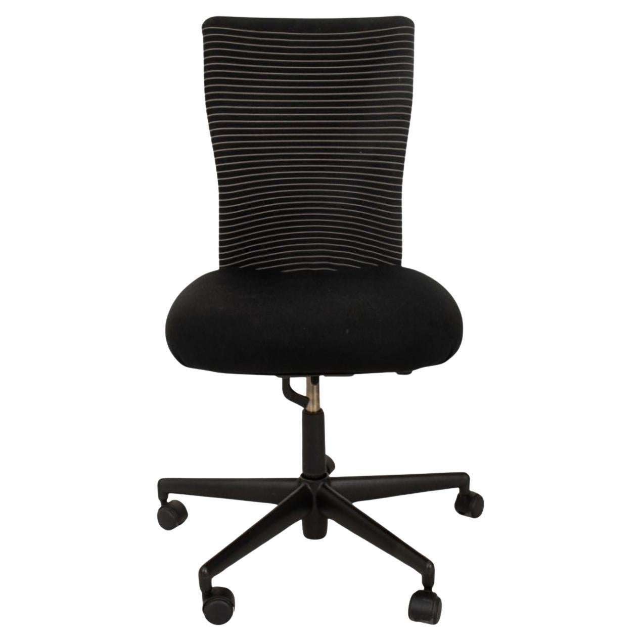 Vitra - Chaise de bureau ergonomique et pivotante
