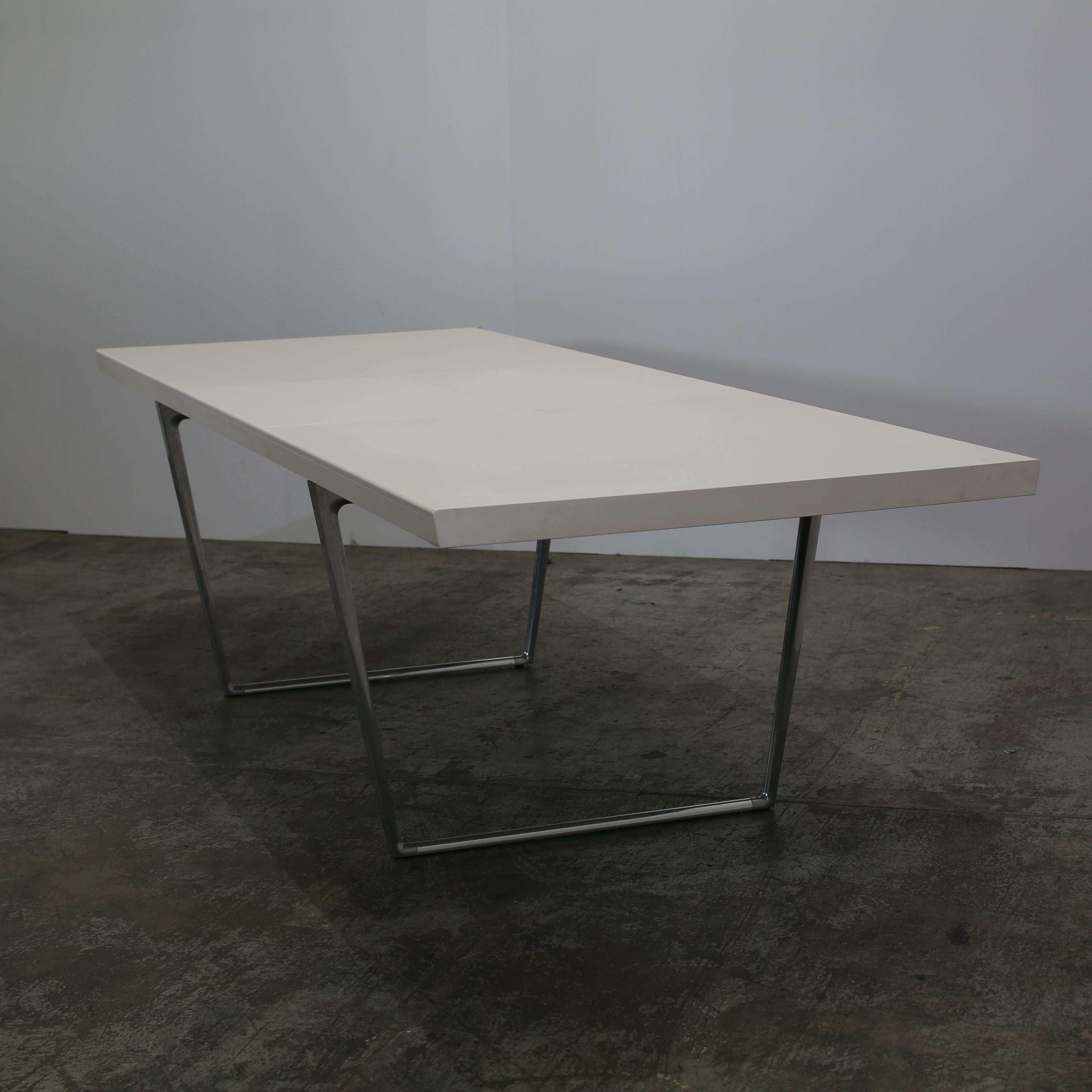 Minimaliste Table de salle à manger extensible Vitra par Antonio Citterio en vente