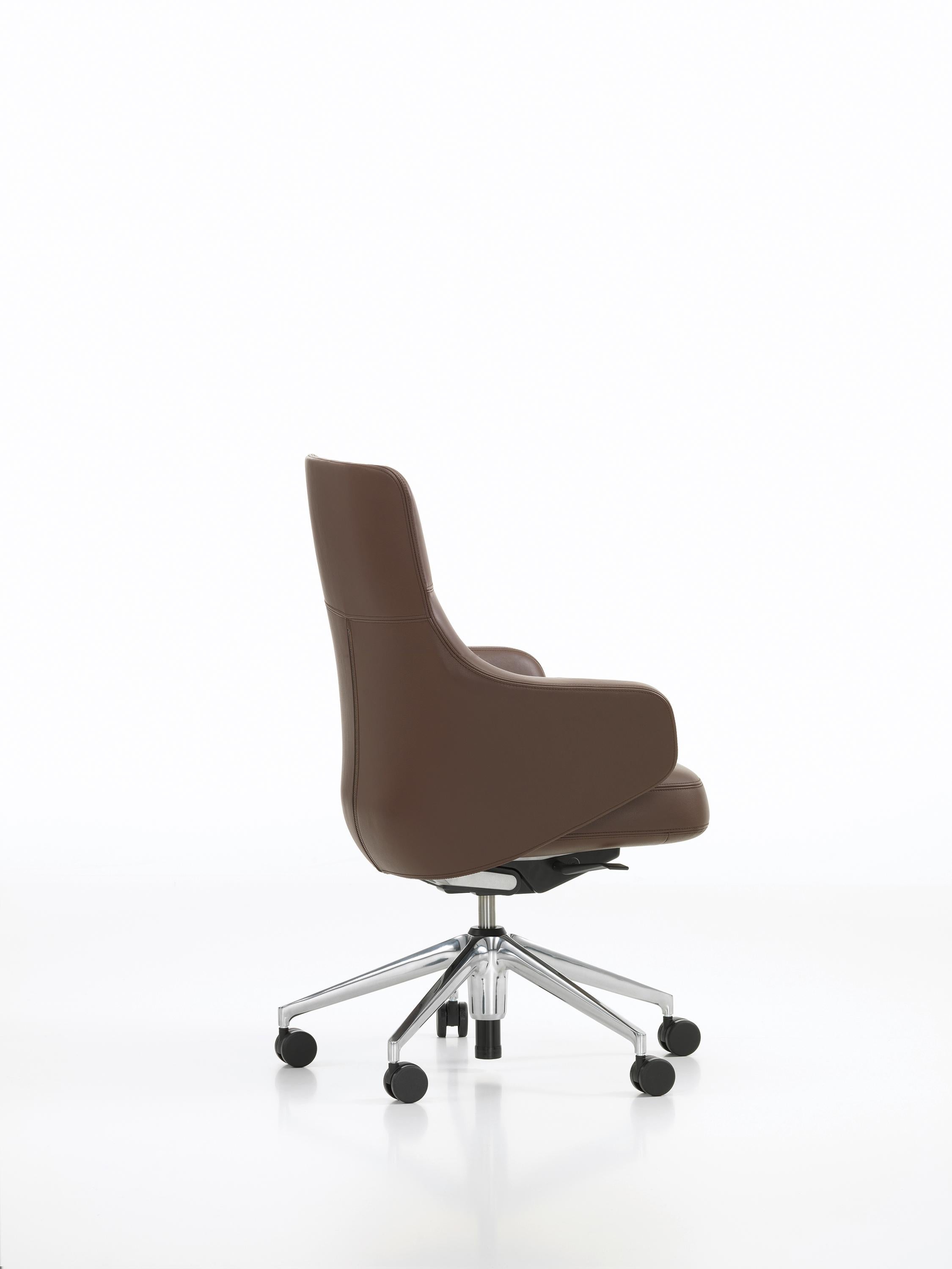 executive low back chair