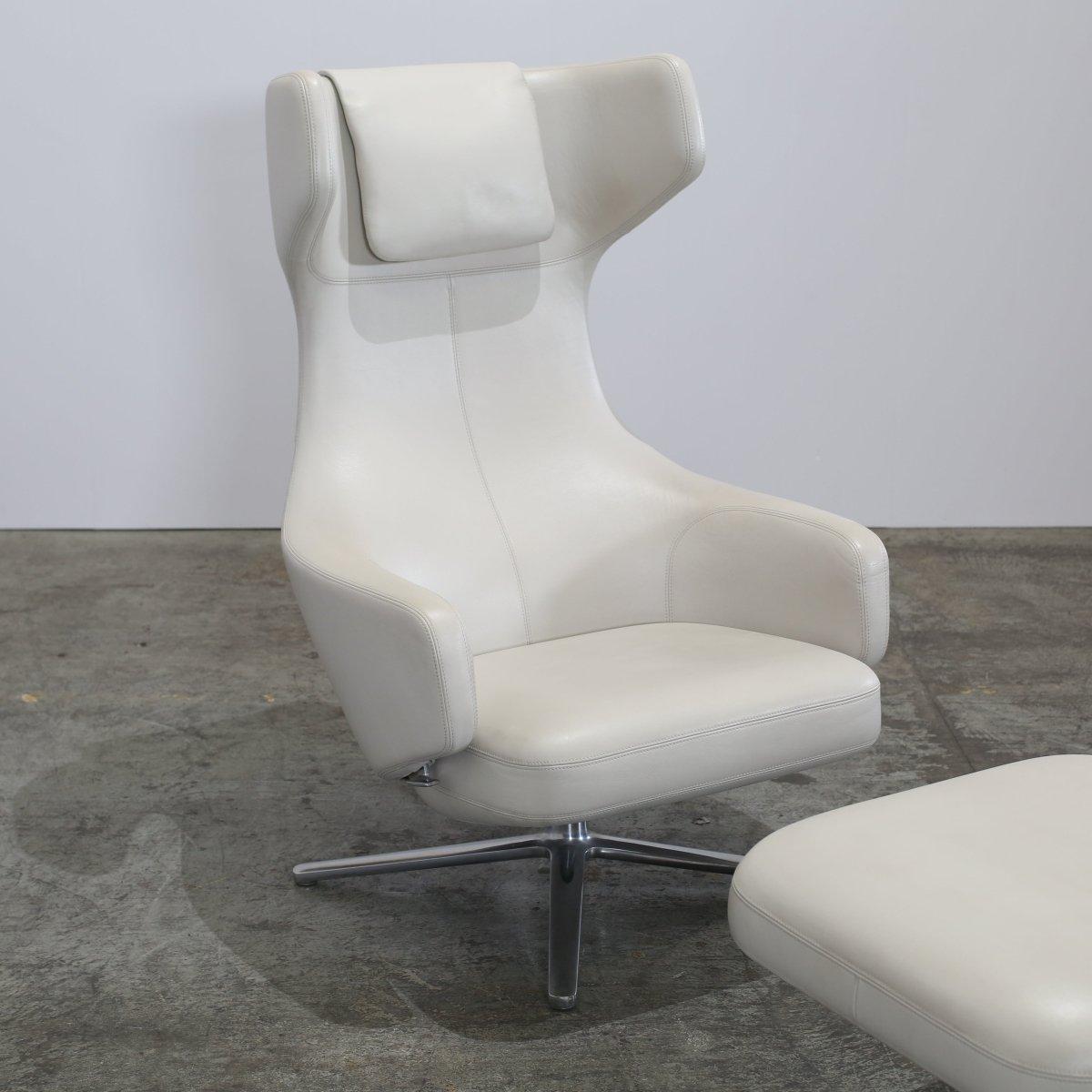 Silla y reposapiés Vitra Grand Repos Siglo XXI y contemporáneo en venta