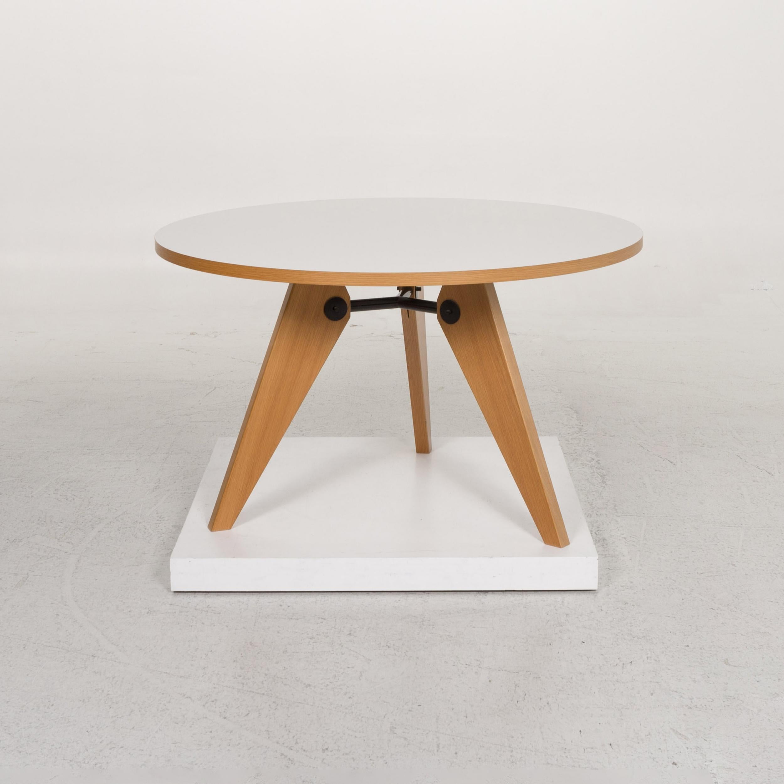 Vitra Gueridon Prouve Wood Dining Table White Round Table In Good Condition In Cologne, DE