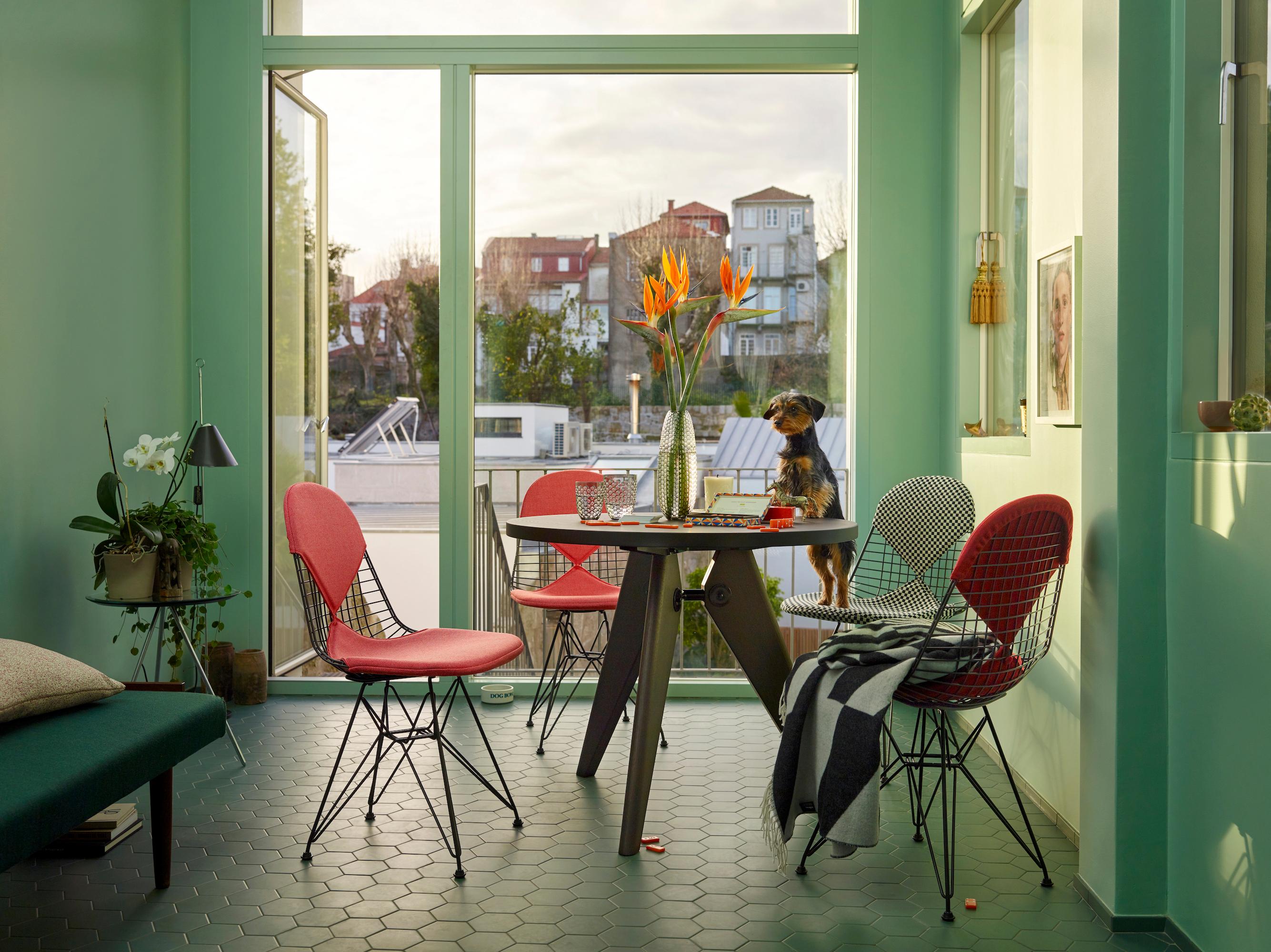 Modern Vitra Guéridon Table in American Walnut Oak by Jean Prouvé For Sale