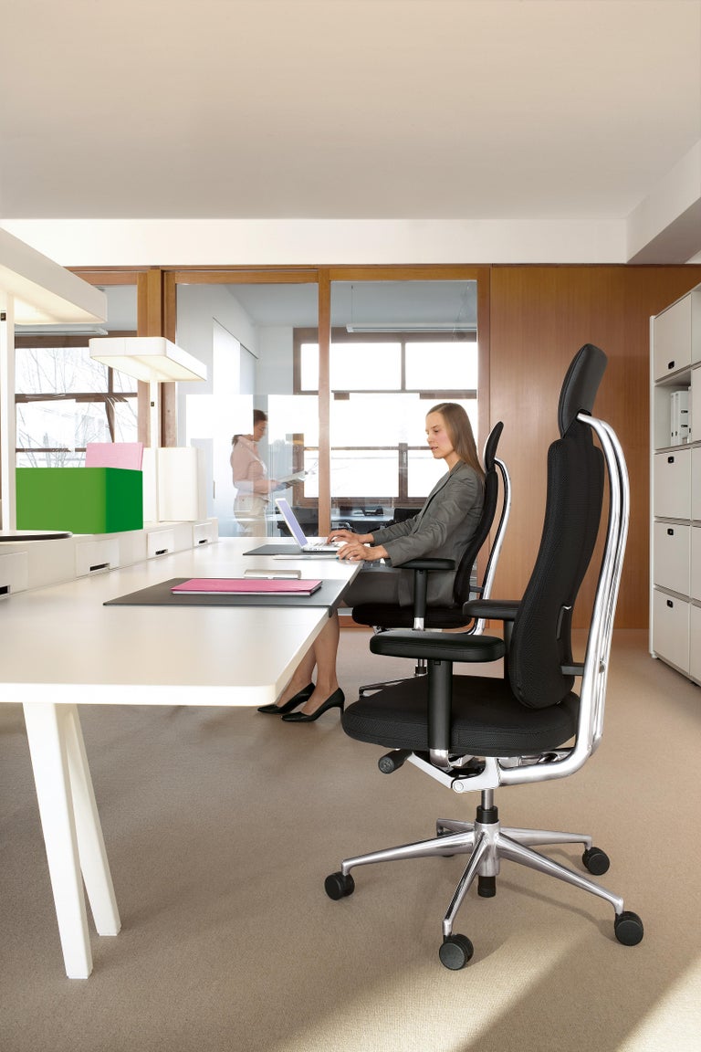 Vitra Headline Office Chair in Blue with 3D Armrest by Mario and