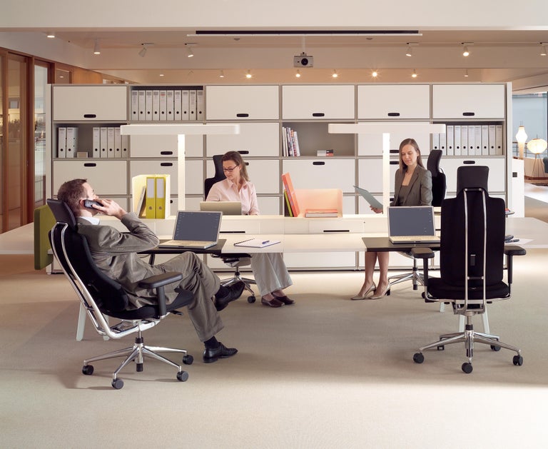 Vitra Headline Office Chair in Grey with Armrest by Mario and 