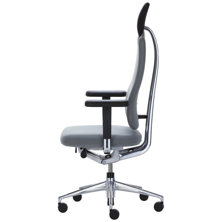 Vitra Headline Office Chair in Grey with Armrest by Mario and 