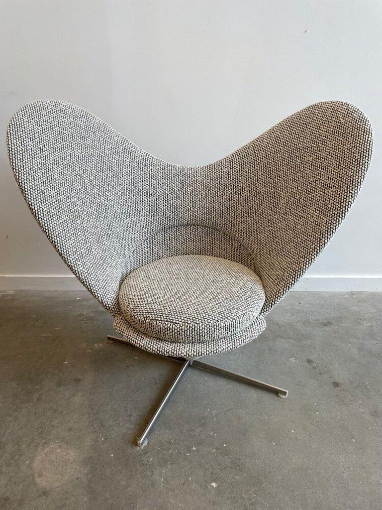 Mid-Century Modern Vitra Heart Cone Swivel Chairs by Verner Panton in Wool Boucle