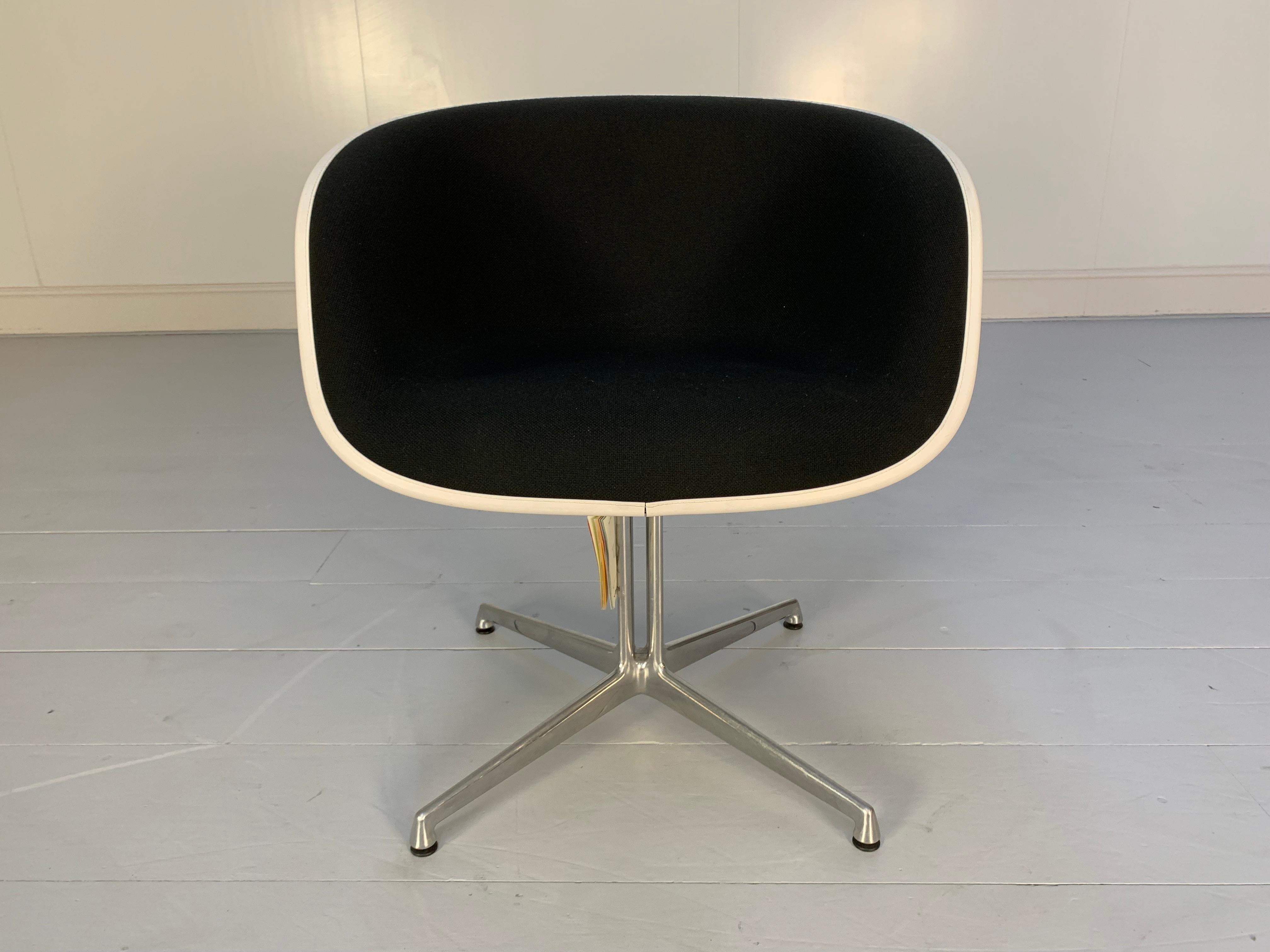 Vitra “La Fonda” Eames Chair & Marble Table in Black Hopsack For Sale 2