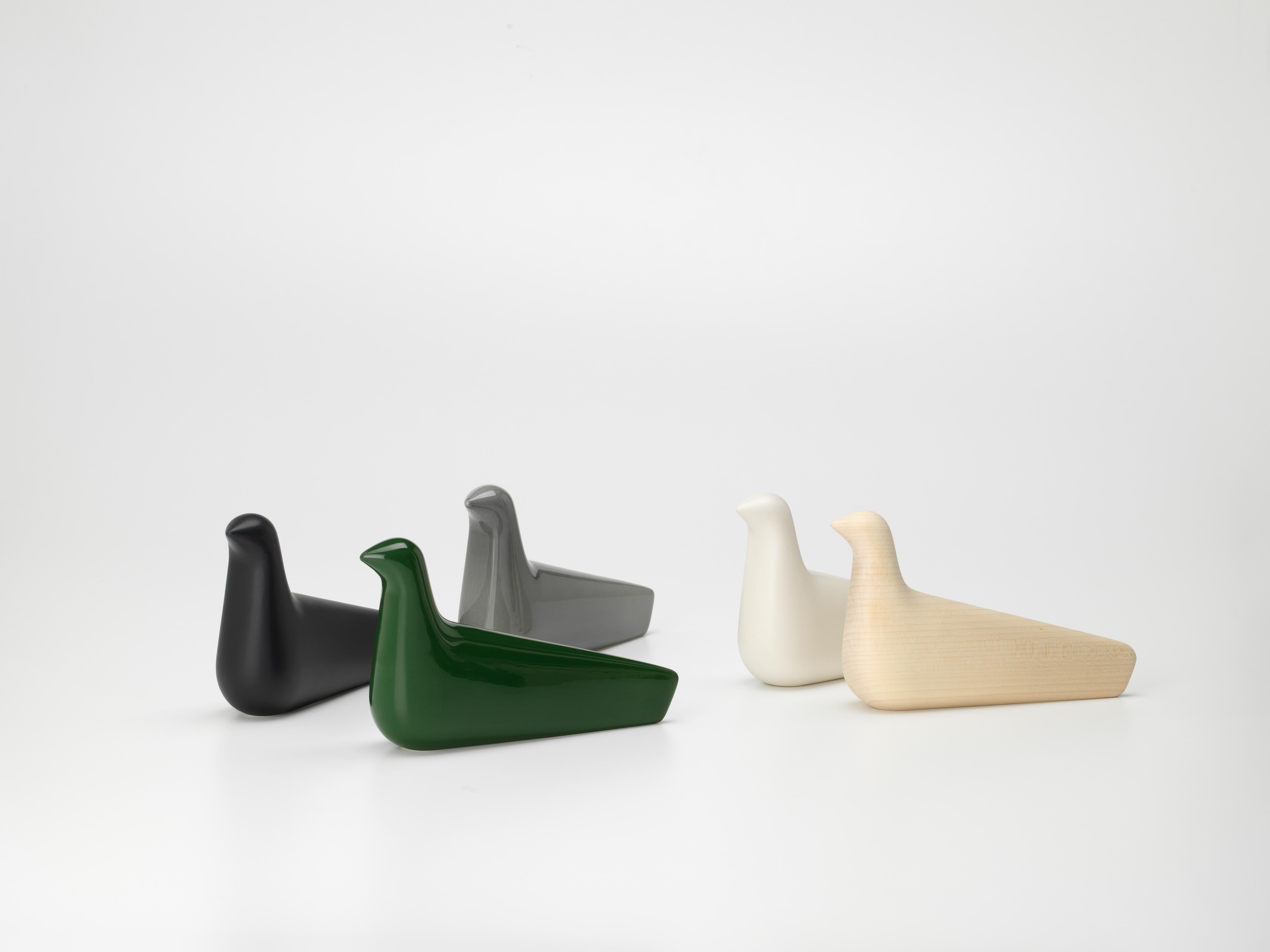 Vitra L'Oiseau Ceramic in Ivy Gloss by Ronan & Erwan Bouroullec In New Condition For Sale In New York, NY