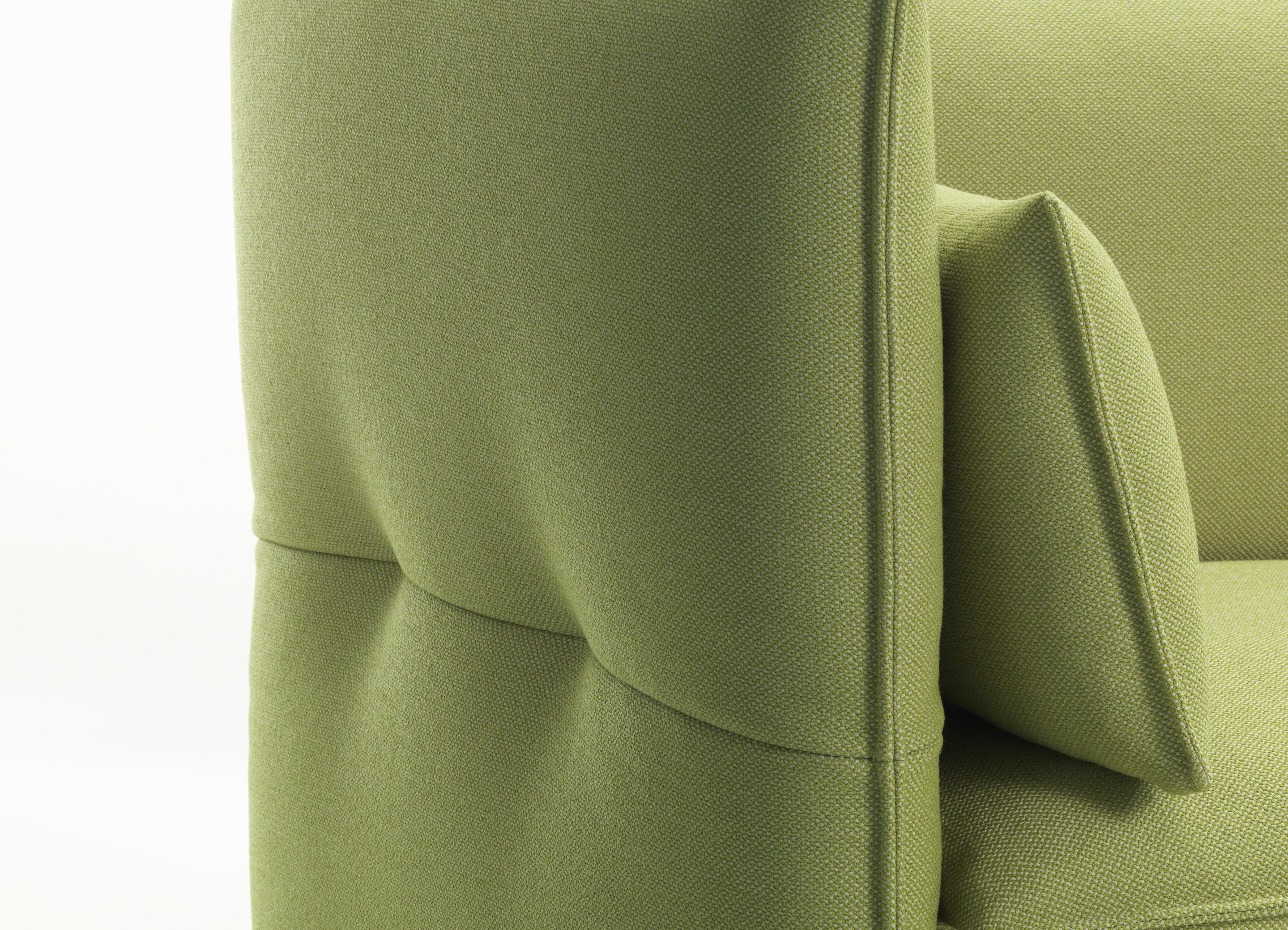 Vitra Mariposa 2 1/2-Seat Sofa in Sand Avocado by Edward Barber & Jay Osgerby im Angebot 7
