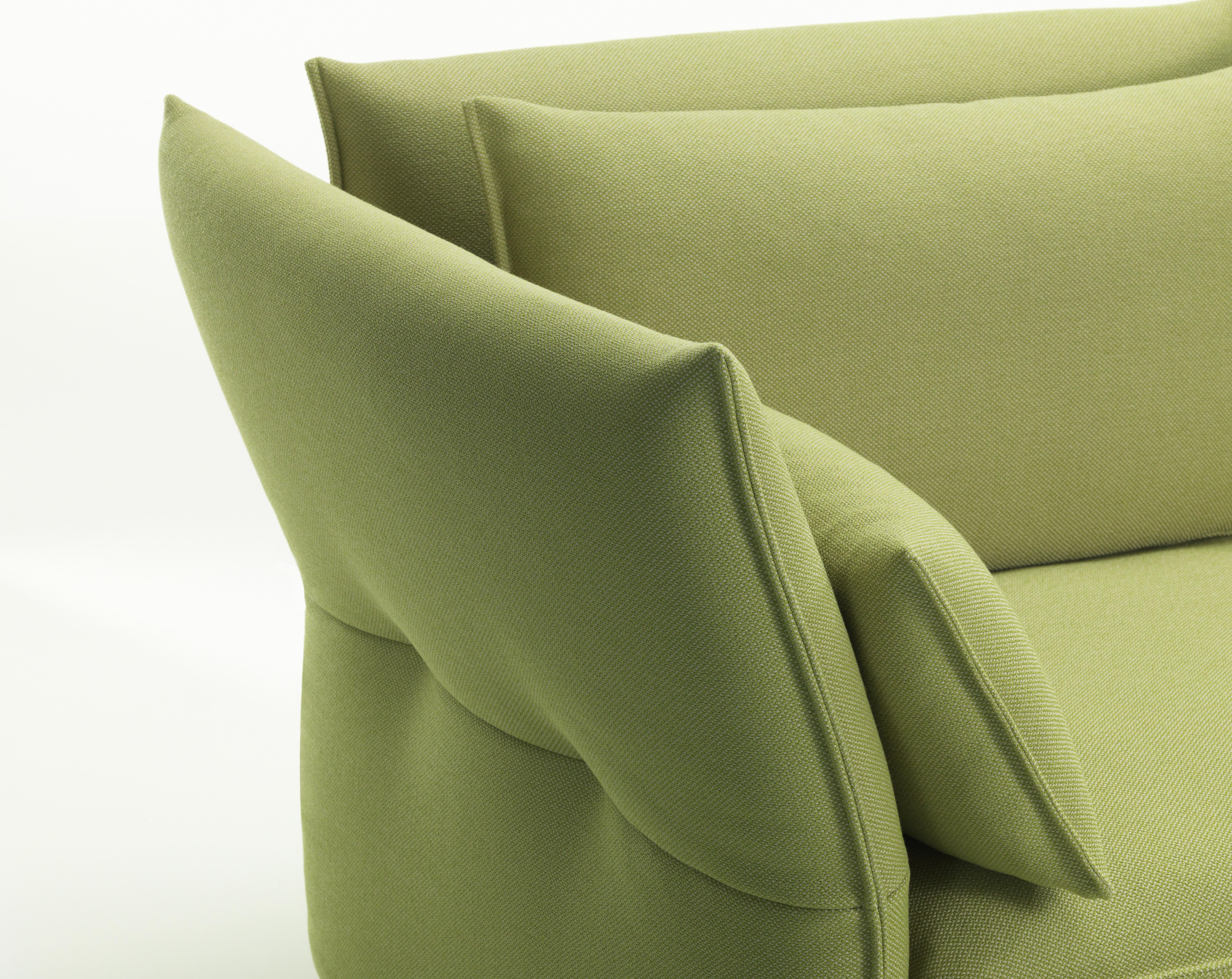 Vitra Mariposa 2 1/2-Seat Sofa in Sand Avocado by Edward Barber & Jay Osgerby im Angebot 9