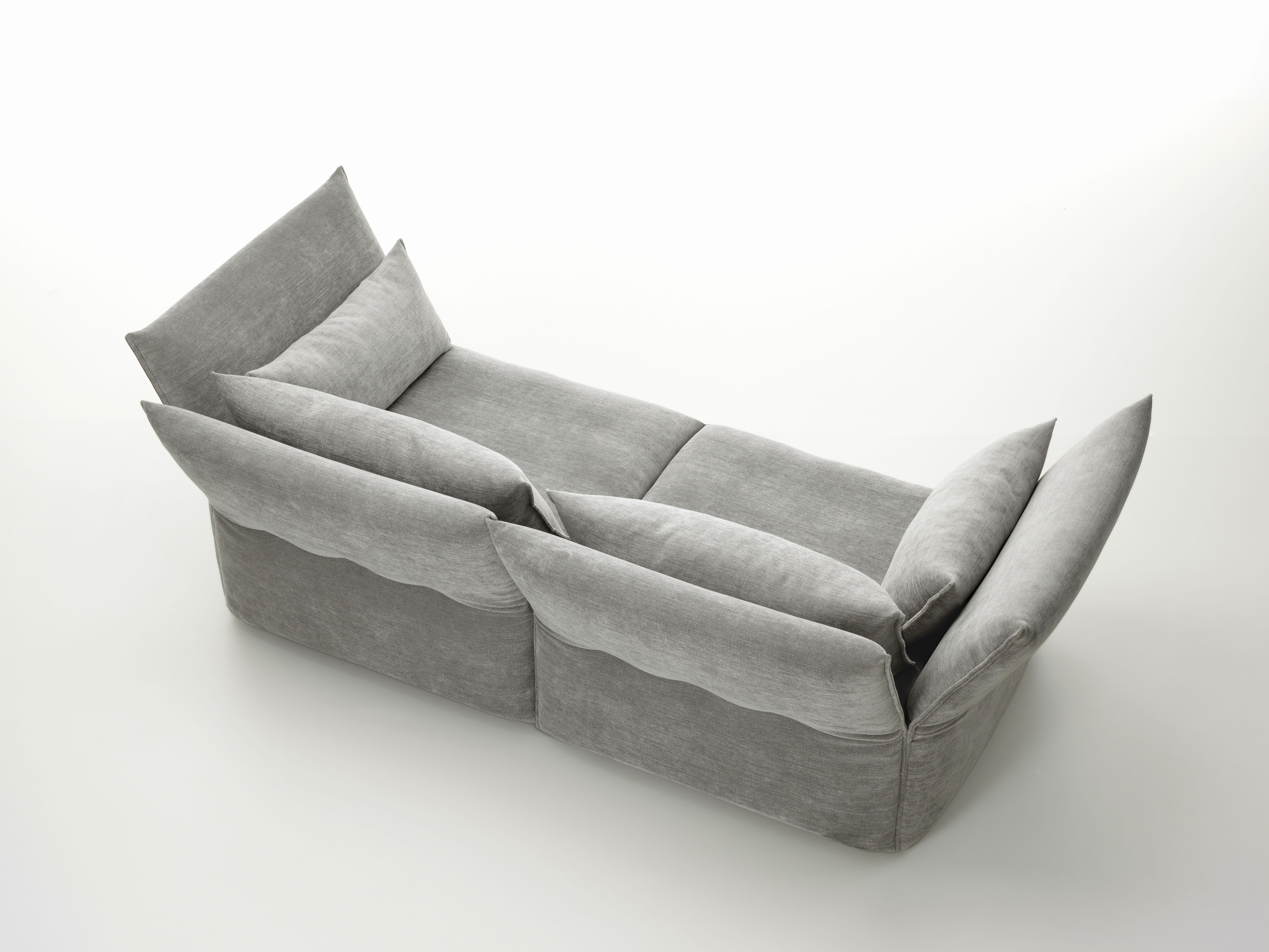 Vitra Mariposa 2 1/2-Seat Sofa in Silver Grey by Edward Barber & Jay Osgerby In New Condition For Sale In New York, NY