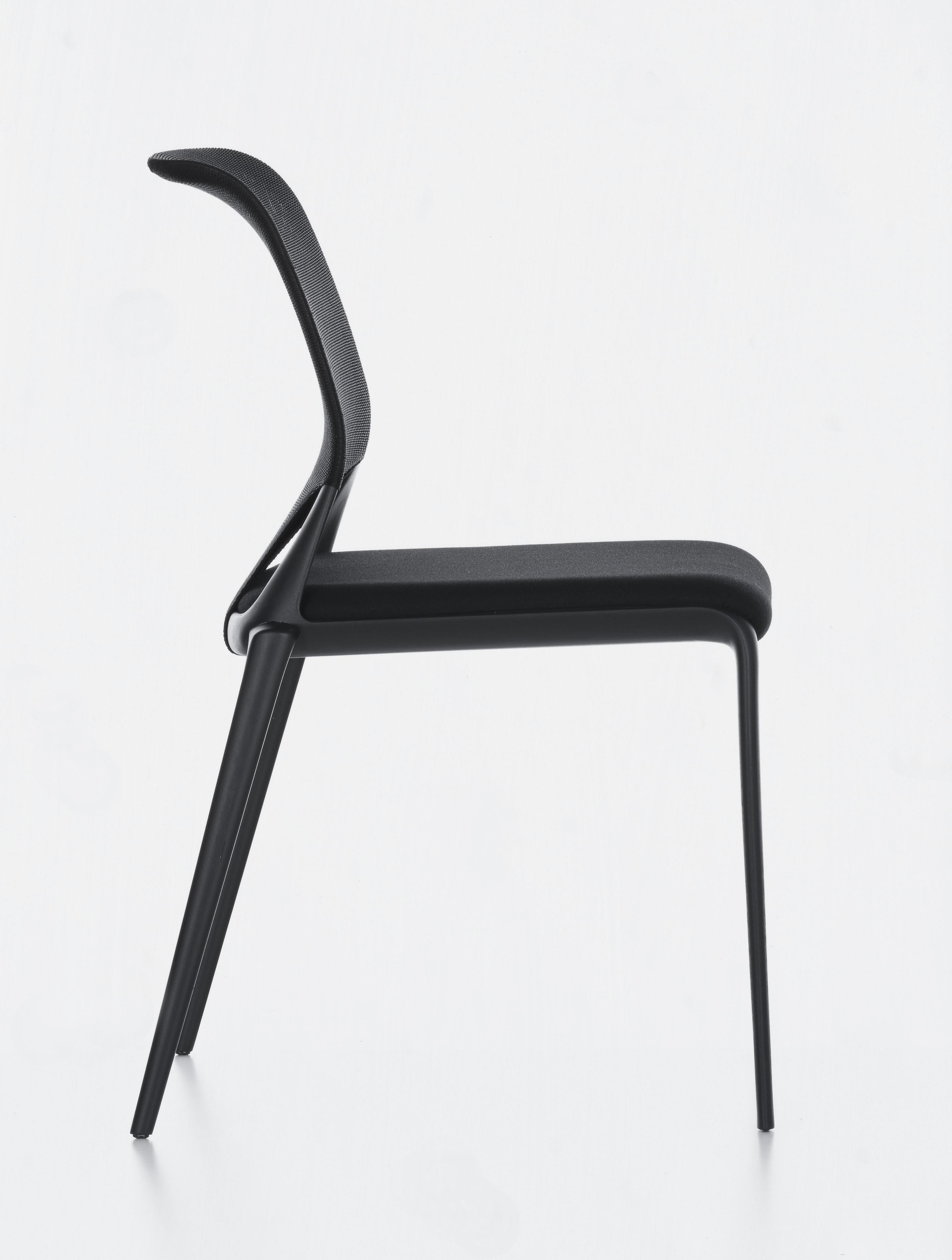 Vitra MedaSlim Chair in Nero Nova and Nero Netline by Alberto Meda (21. Jahrhundert und zeitgenössisch) im Angebot