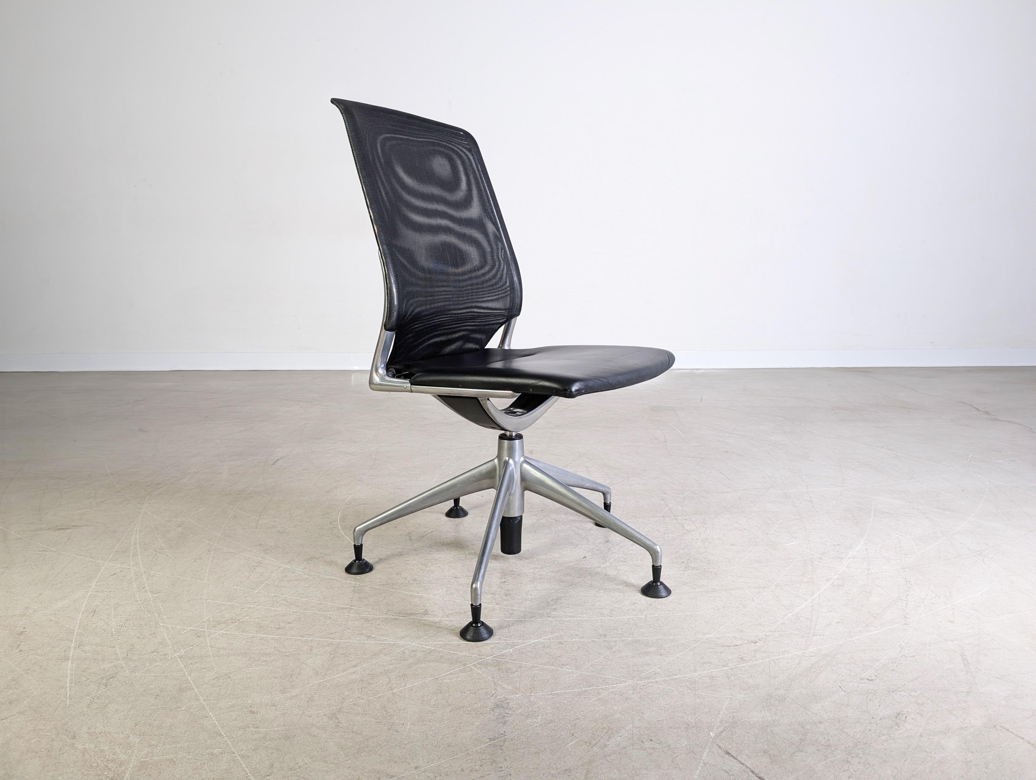 Vitra Medapal Bürostuhl Chefsessel Design Stuhl Netzrücken im Zustand „Gut“ im Angebot in Berlin, DE