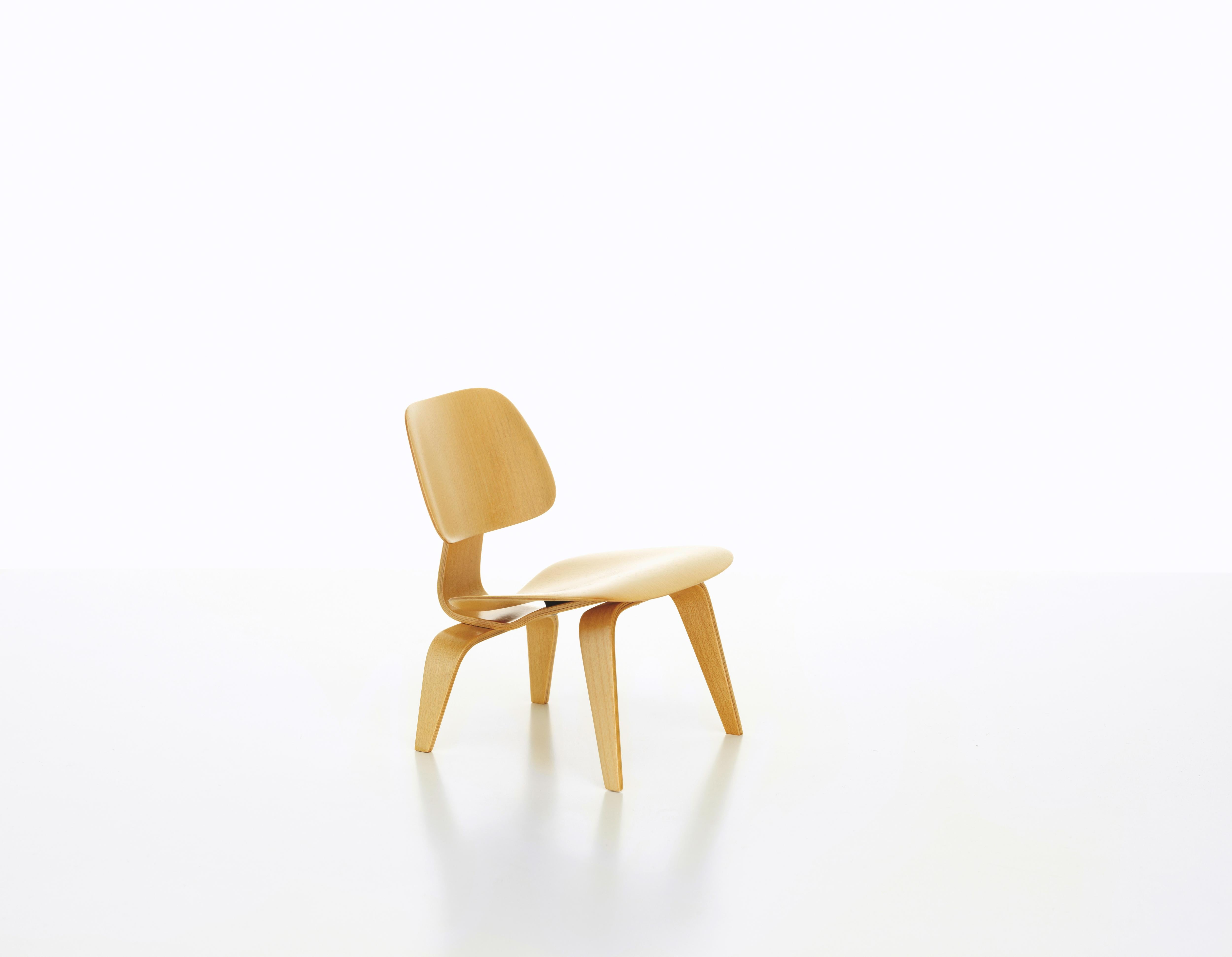 These items are currently only available in the United States.

In 1940, Charles Eames and Eero Saarinen developed a chair with a novel plywood seat molded into a three-dimensional form for a competition sponsored by the New York Museum of Modern