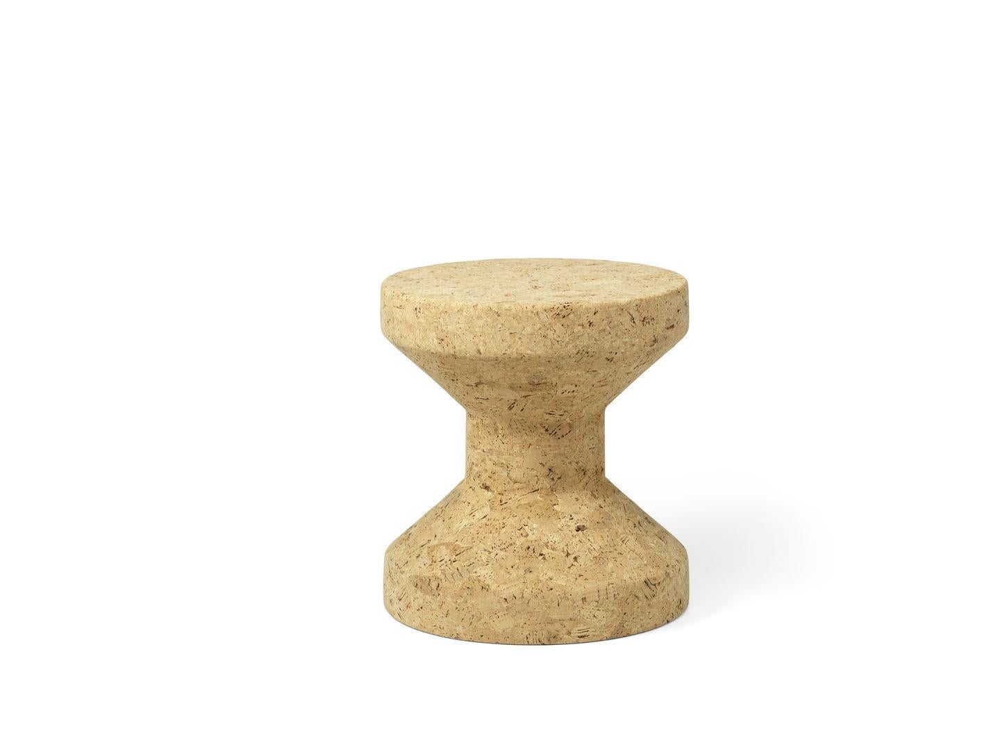 Stabile and robust, the three stools or side tables of the Cork Family by Jasper Morrison exploit the advantageous natural properties of cork: they are comparatively lightweight and extremely durable with a pleasant velvety feel.

Material: solid