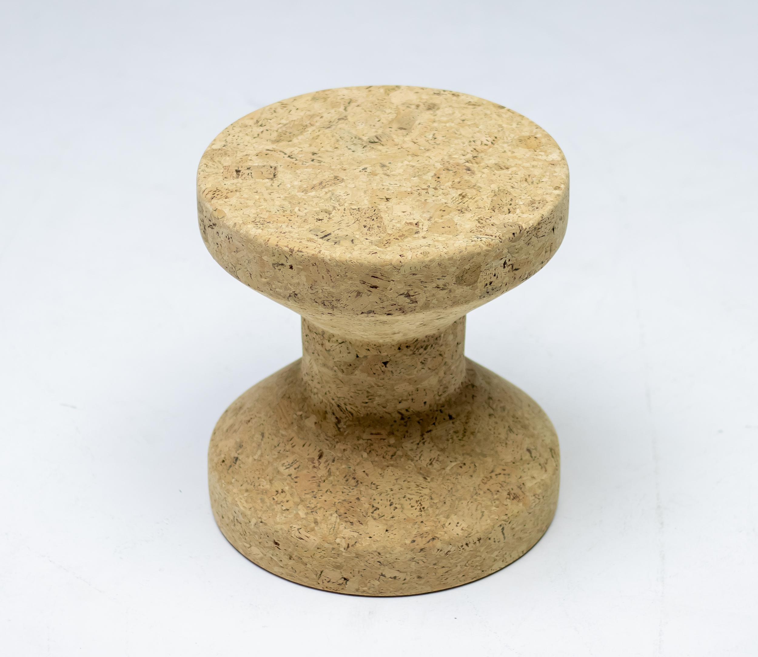 Stabile and robust, this stool or side table of the Cork Family by Jasper Morrison exploit the advantageous natural properties of cork: it is comparatively lightweight and extremely durable with a pleasant velvety feel. 
Material: solid turned