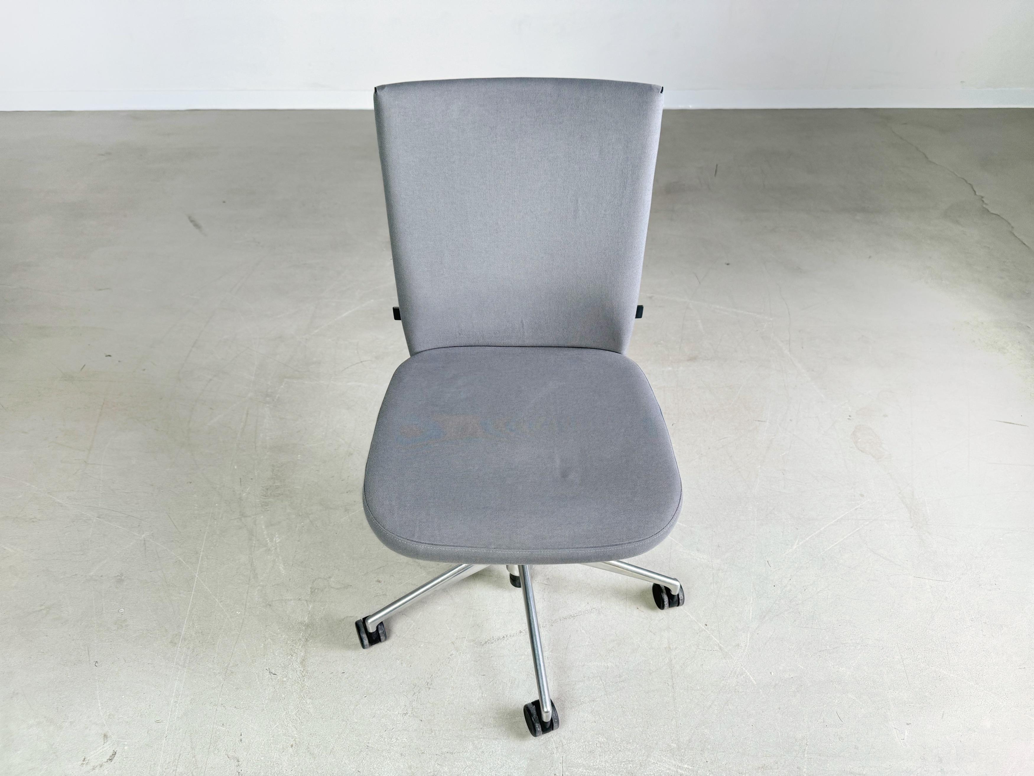 Vitra office chair T-Chair red blue gray black design chair For Sale 5