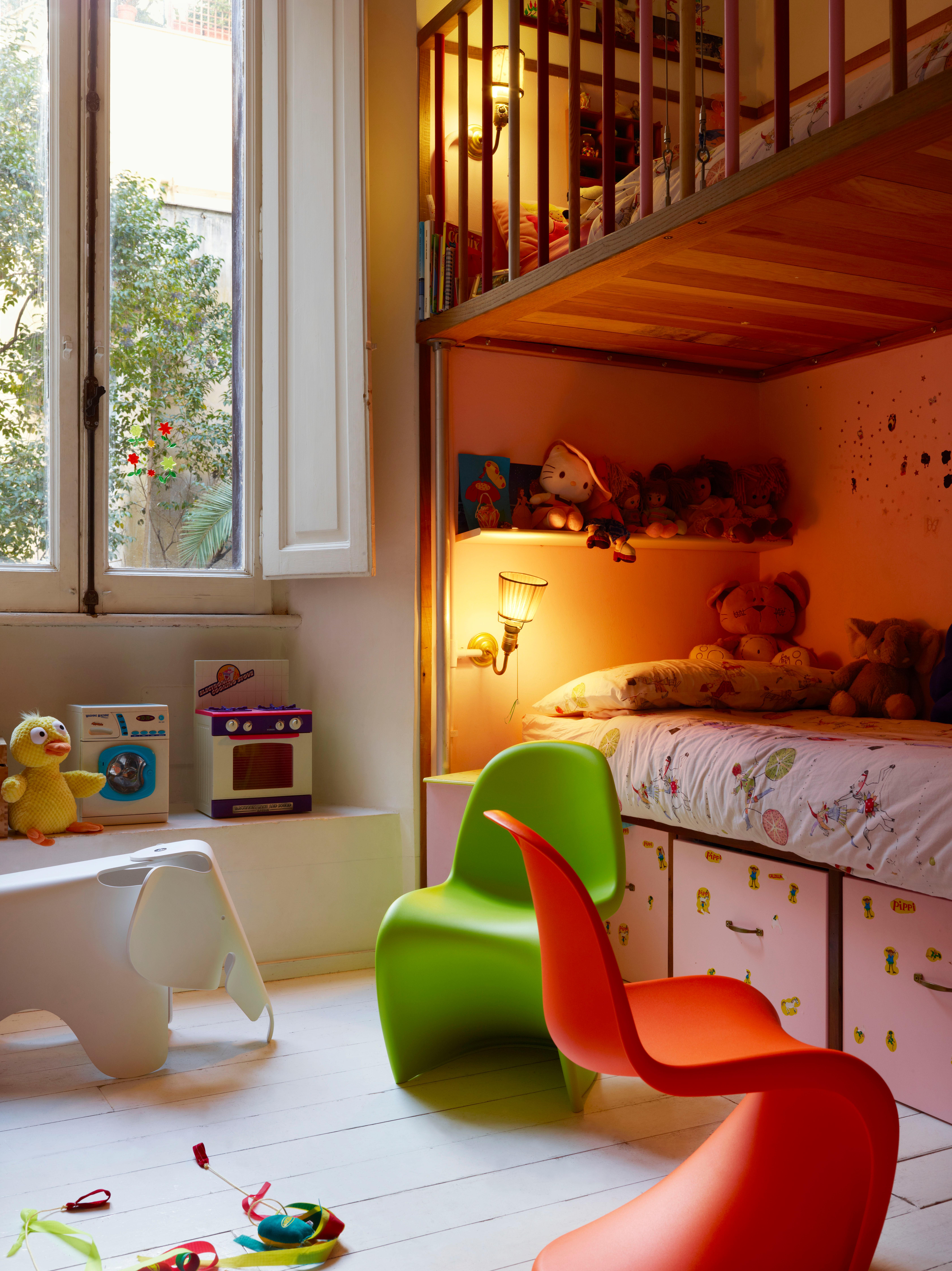 These items are currently only available in the United States.

With its bright, cheerful colors and smooth curves, the Panton chair has always been a favorite of children – both as a chair and as a plaything. This led Verner Panton to consider the