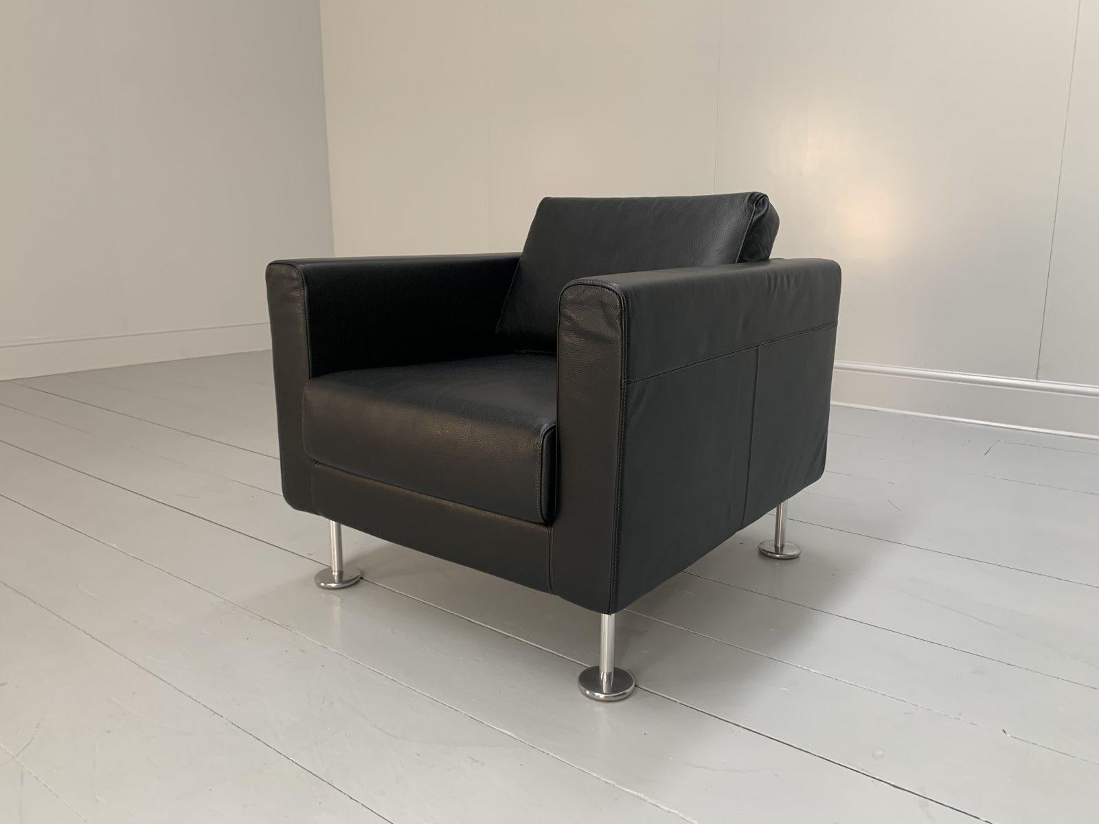 Hello Friends, and welcome to another unmissable offering from Lord Browns Furniture, the UK’s premier resource for fine Sofas and Chairs.

On offer on this occasion is an ultra-rare, pristine “Park” Armchair, dressed in a high-grade Jet-Black