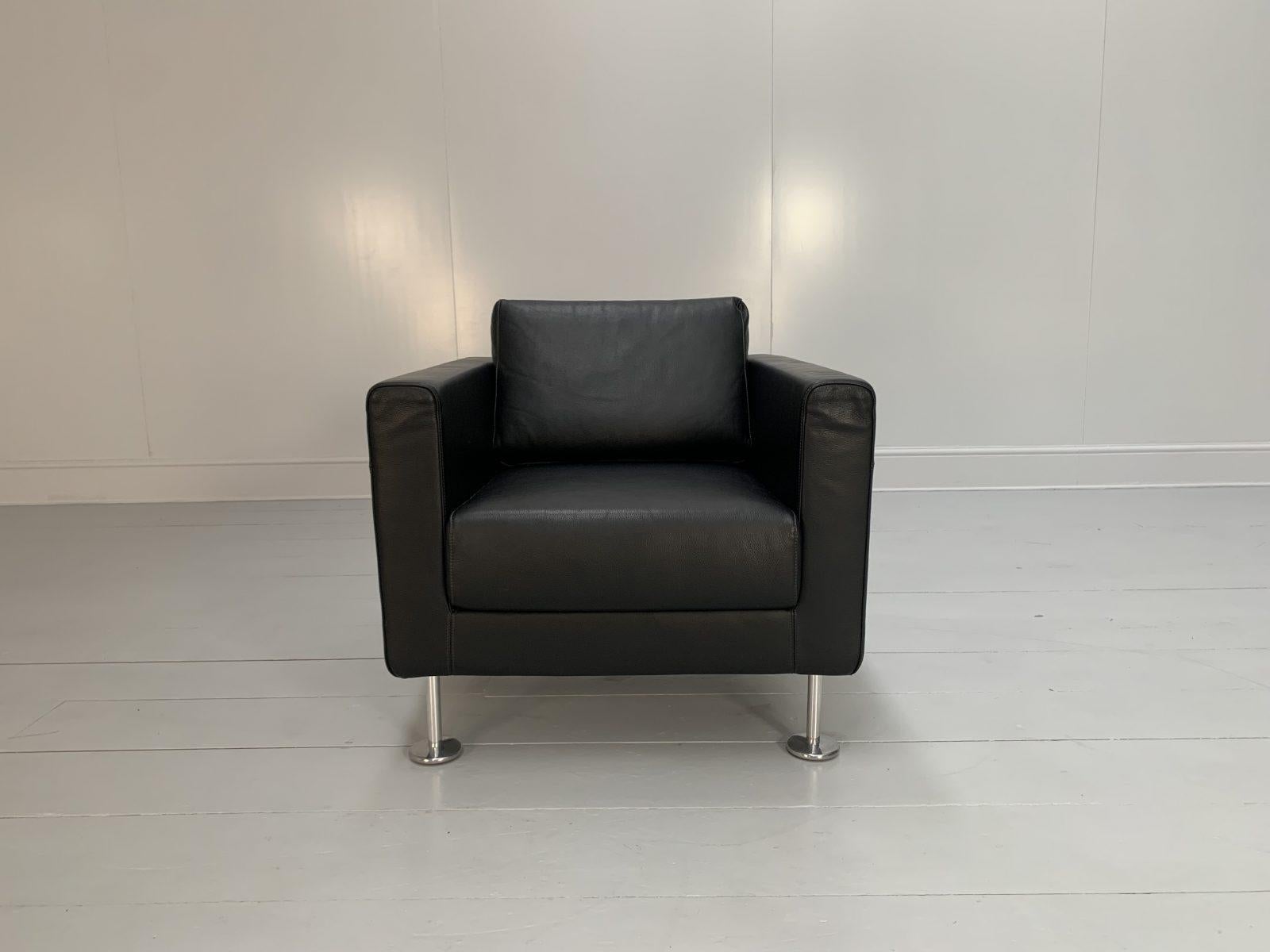 Vitra “Park” Armchair – In Jet Black Leather In Good Condition For Sale In Barrowford, GB