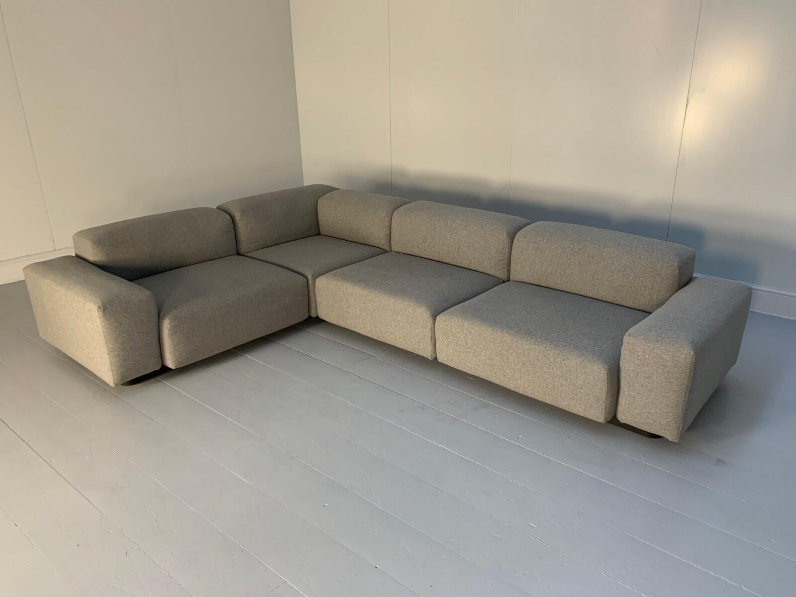 L-förmiges Sofa „Place“ von Vitra aus grauer Wolle in „Cosy“-Form im Angebot 1