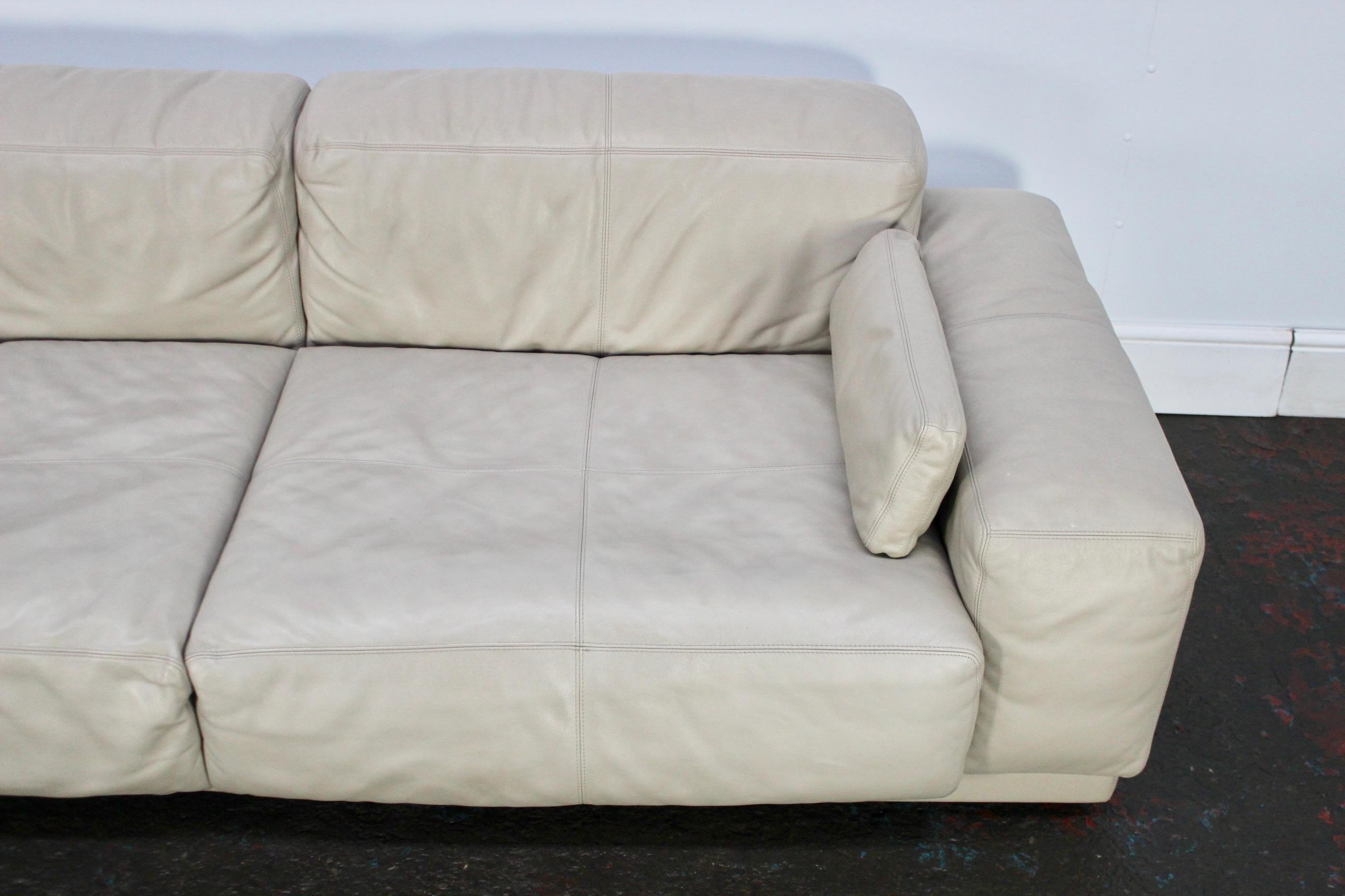 Vitra “Place” Two-Seat Sofa in Ivory Leather by Jasper Morrison In Good Condition In Barrowford, GB