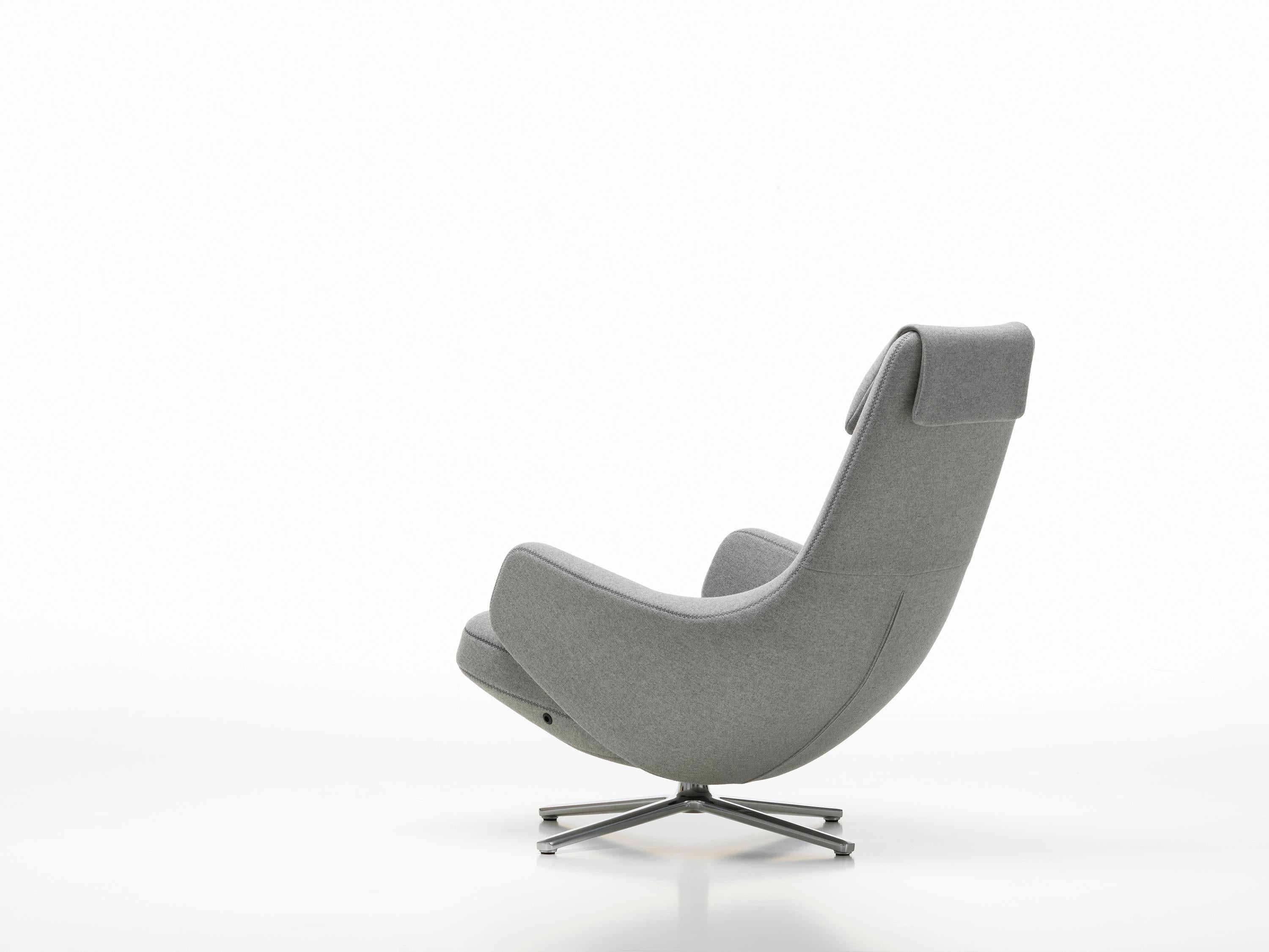 Vitra Repos Lounge Chair in Pebble Grey Cosy by Antonio Citterio For Sale 3