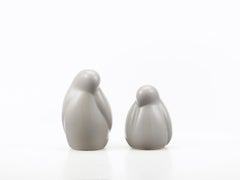 Vitra Resting Bird 'Small' in Sand by Front